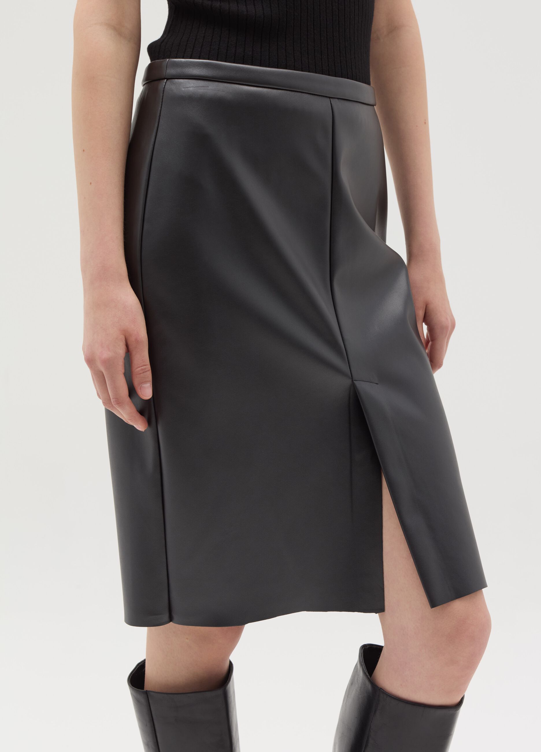 Glossy-effect midi skirt