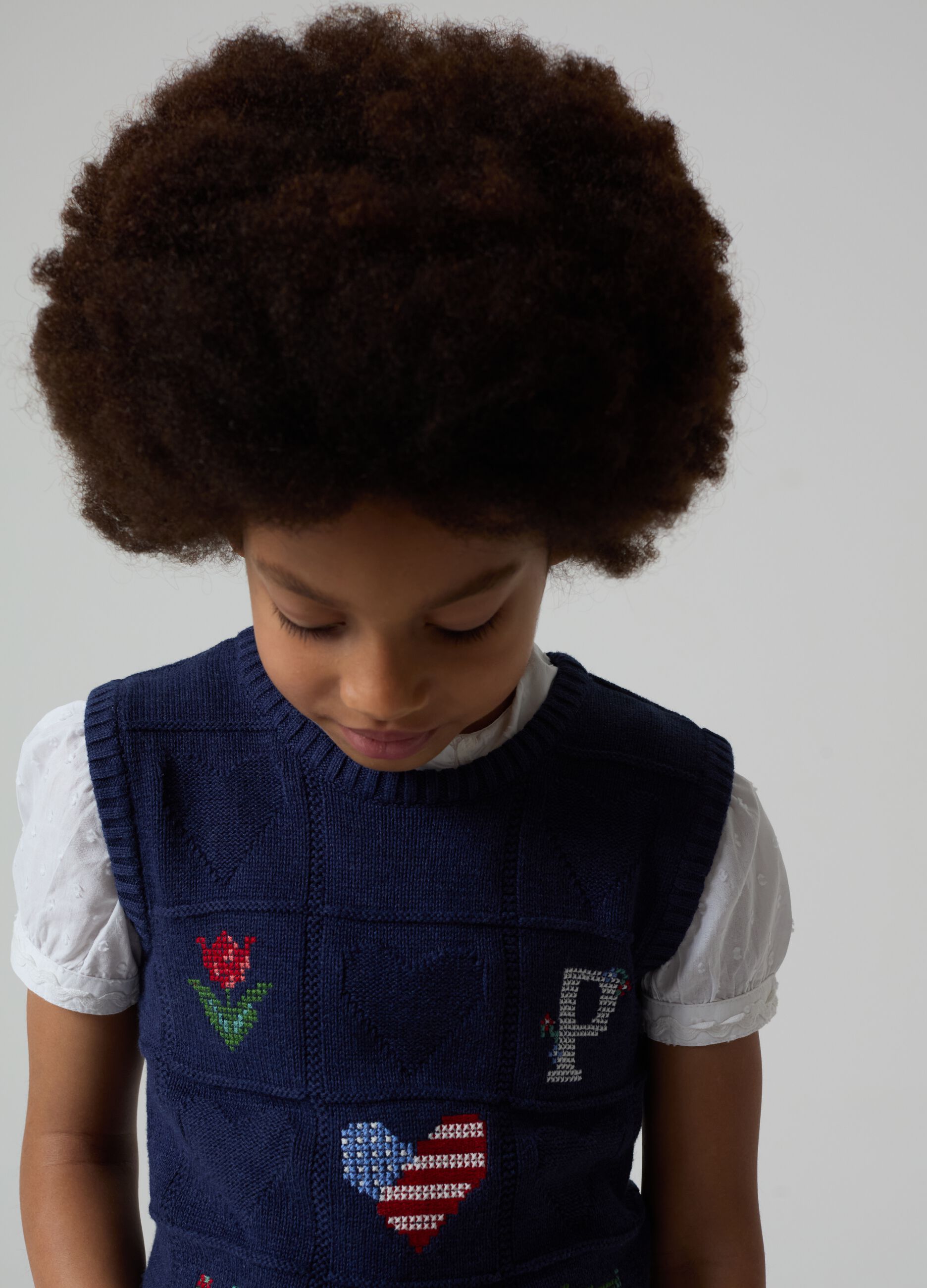 Cotton gilet with embroidery