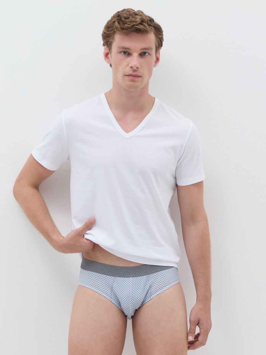 Three-pack briefs with external elastic and pattern_1