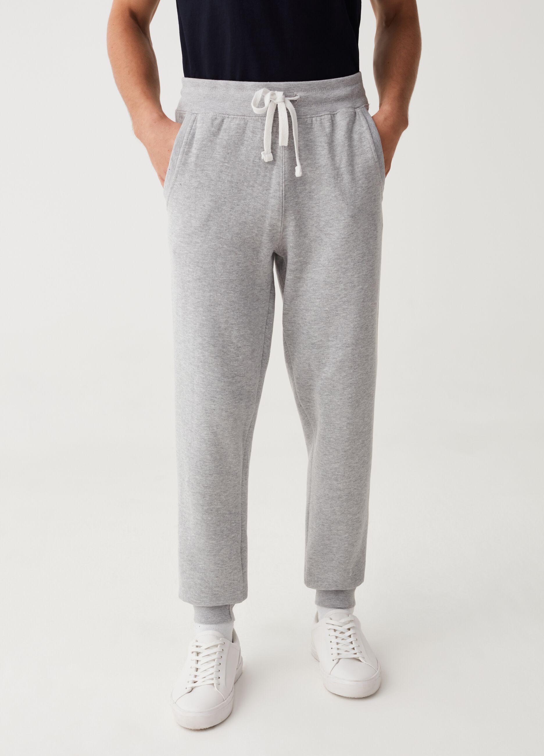 Fleece joggers with drawstring