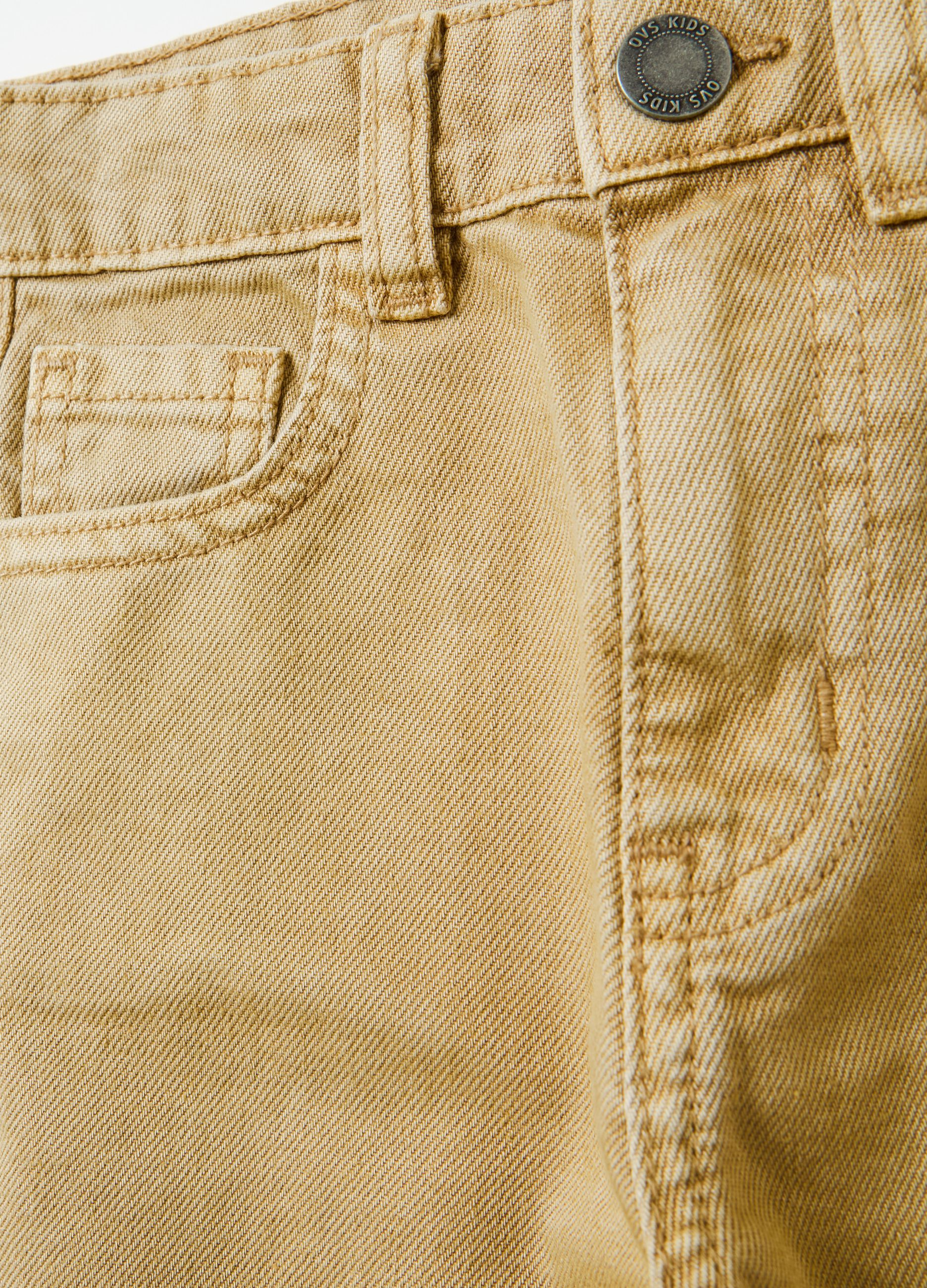 Relaxed-fit jeans with five pockets