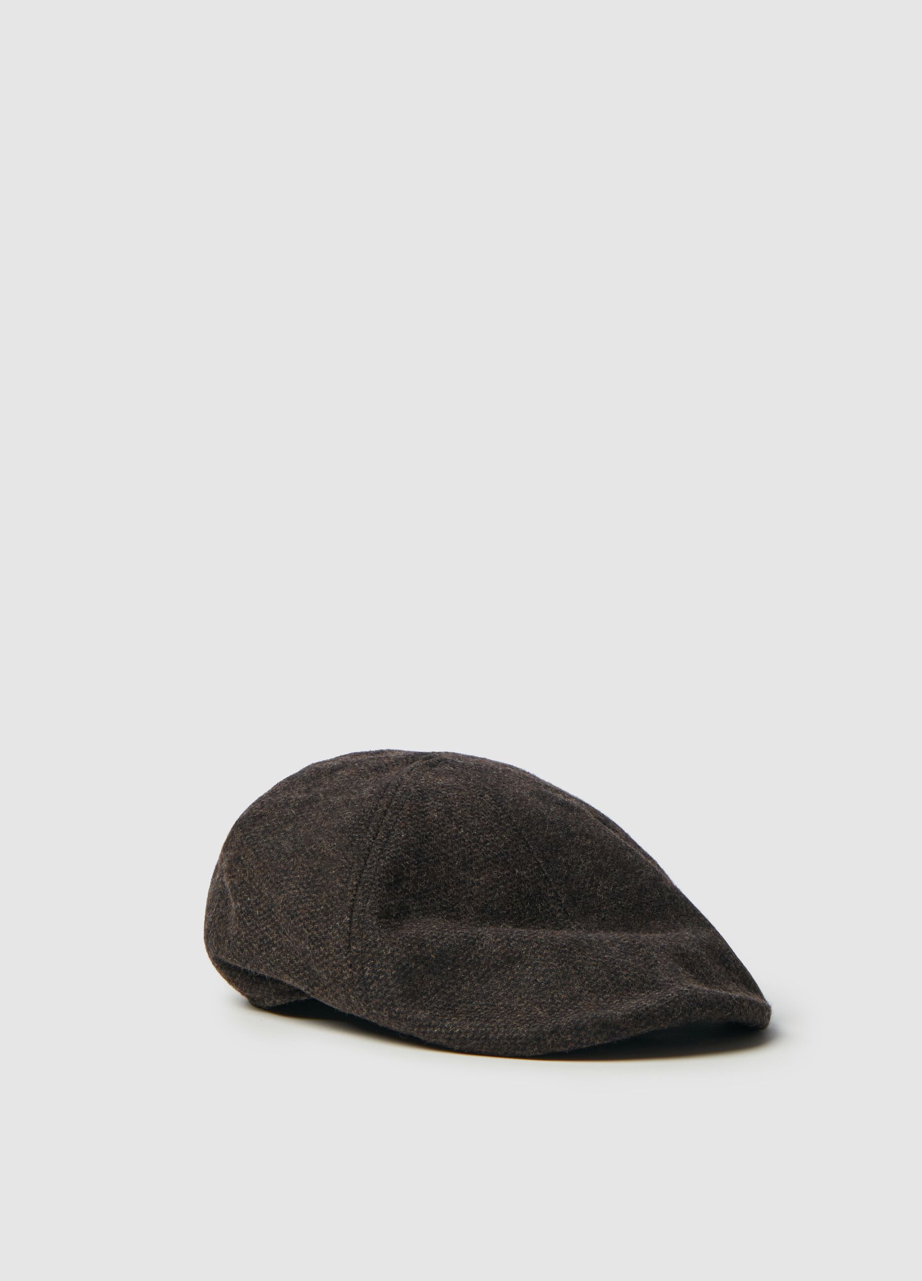 Flat cap with micro weave