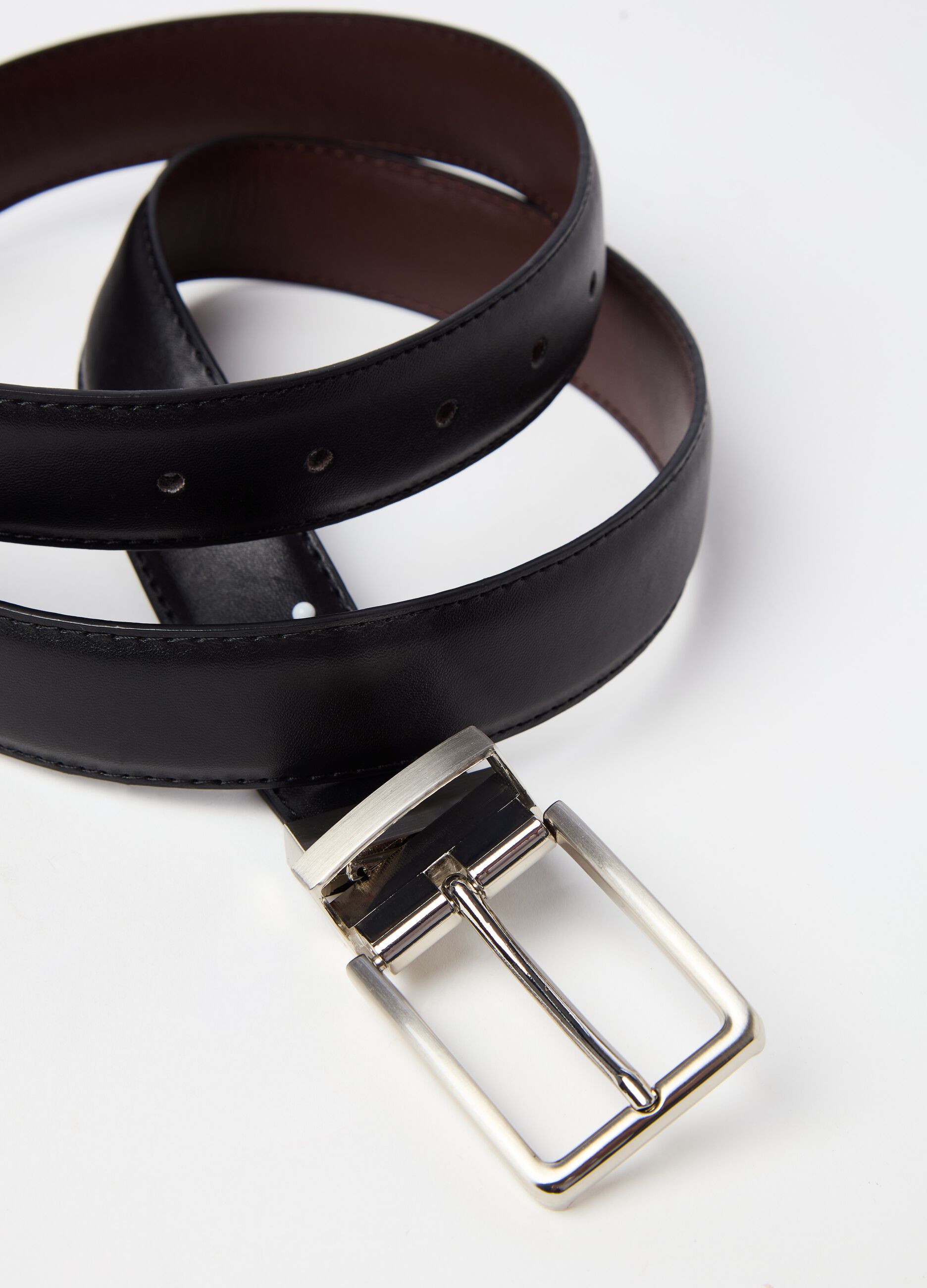 Reversible belt