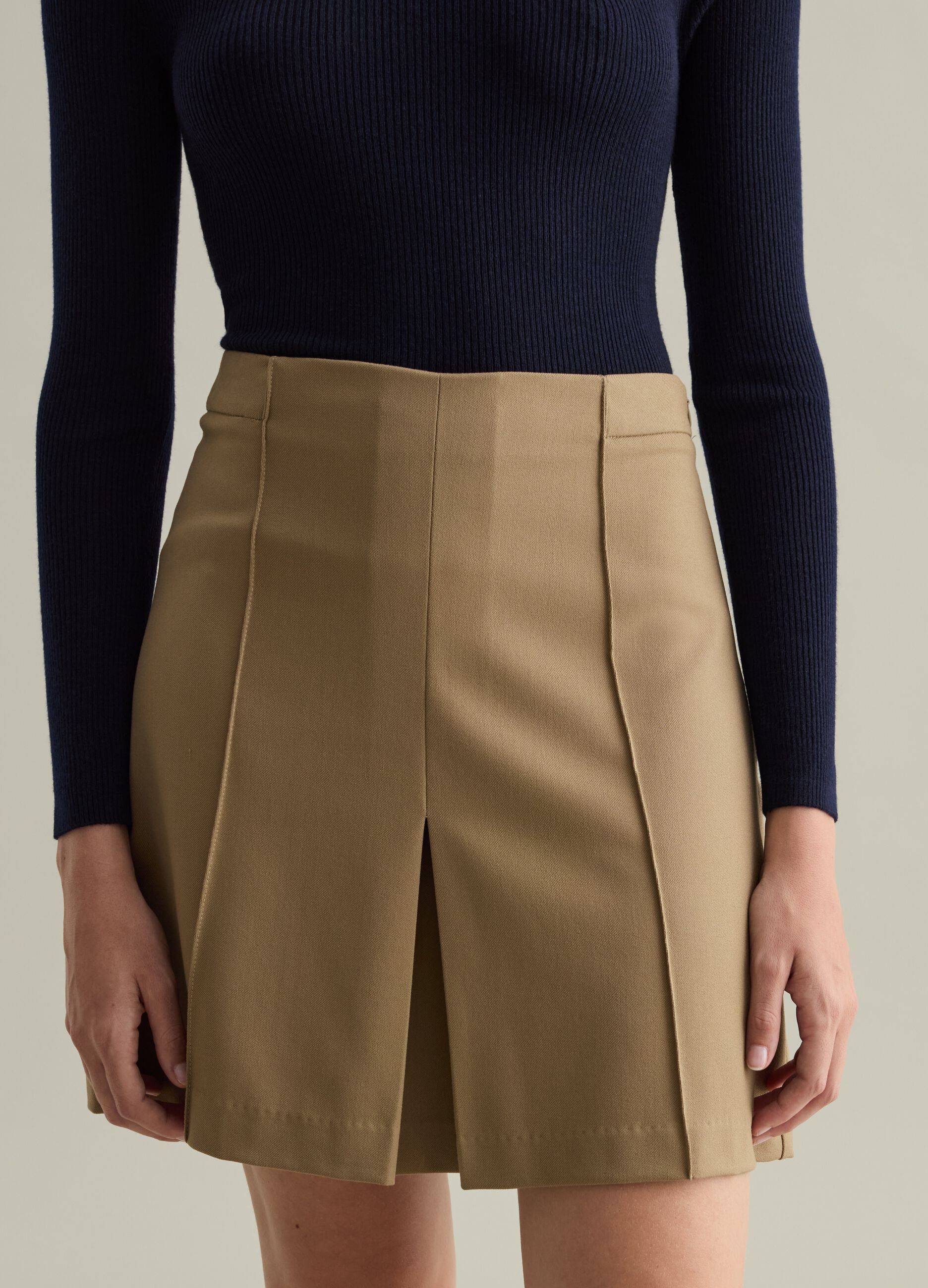 Contemporary pleated miniskirt