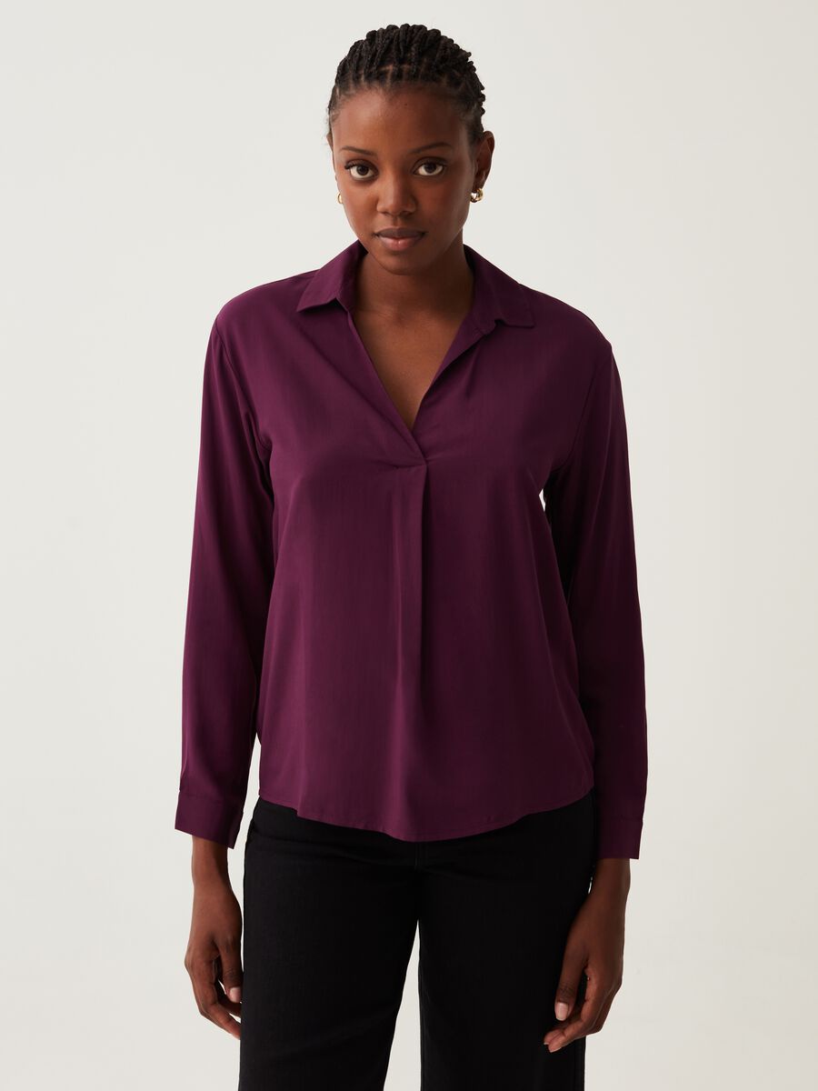 Viscose blouse with dart_1