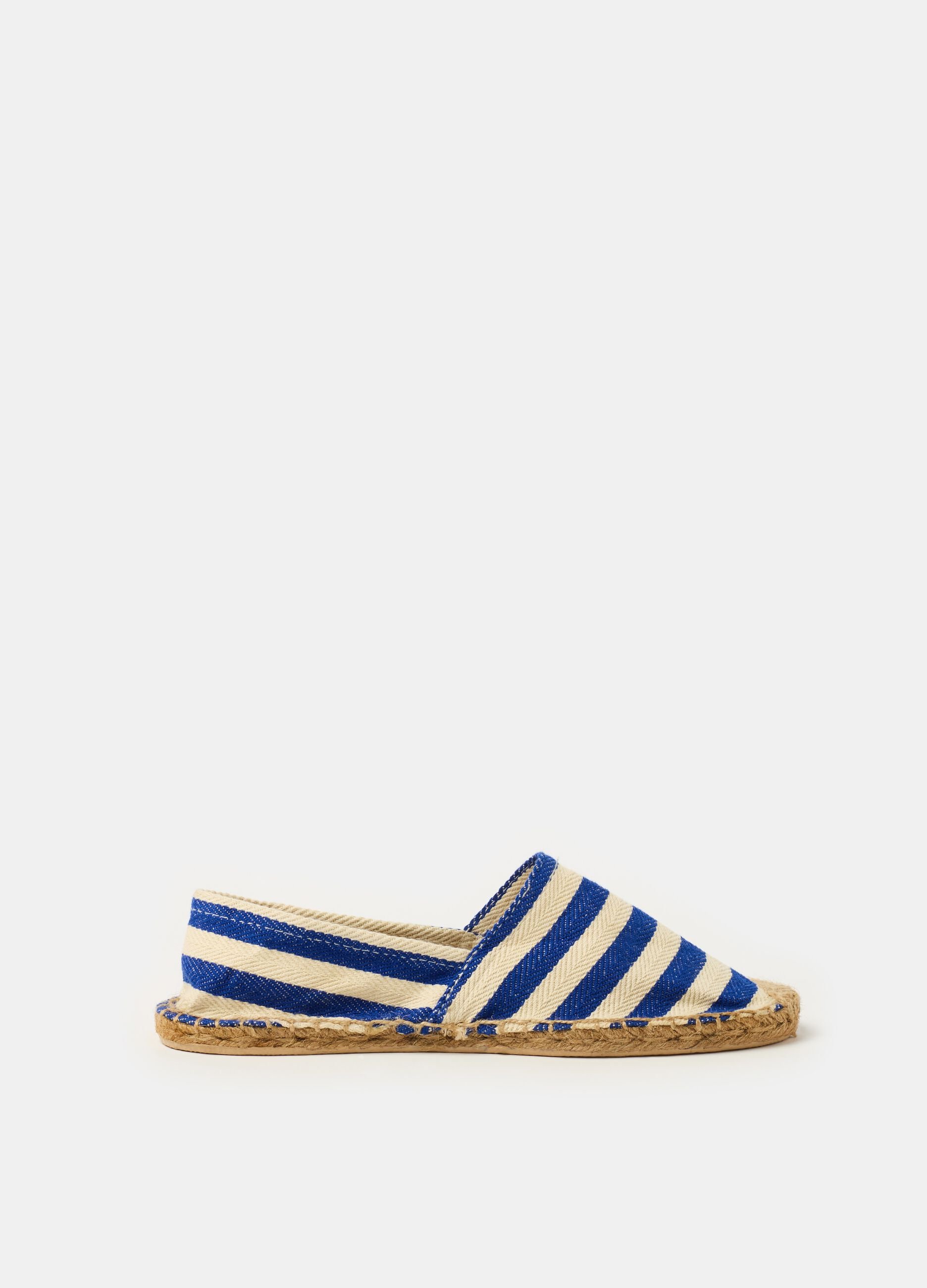 Espadrilles with striped pattern