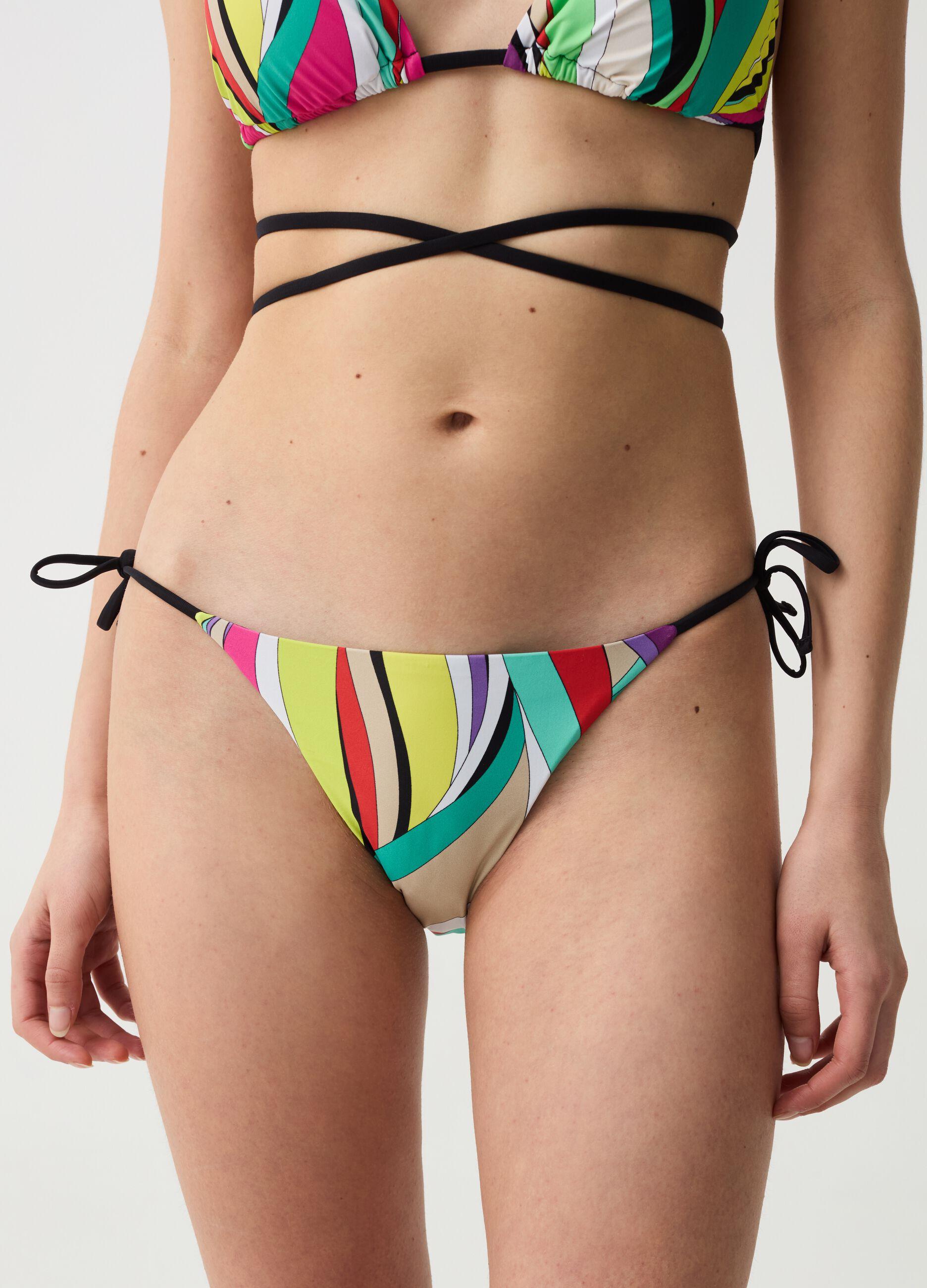 Slip bikini con fantasia multicolor