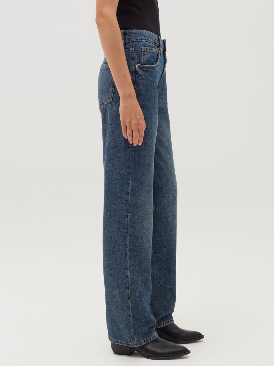 Straight-fit acid wash jeans with fading_3