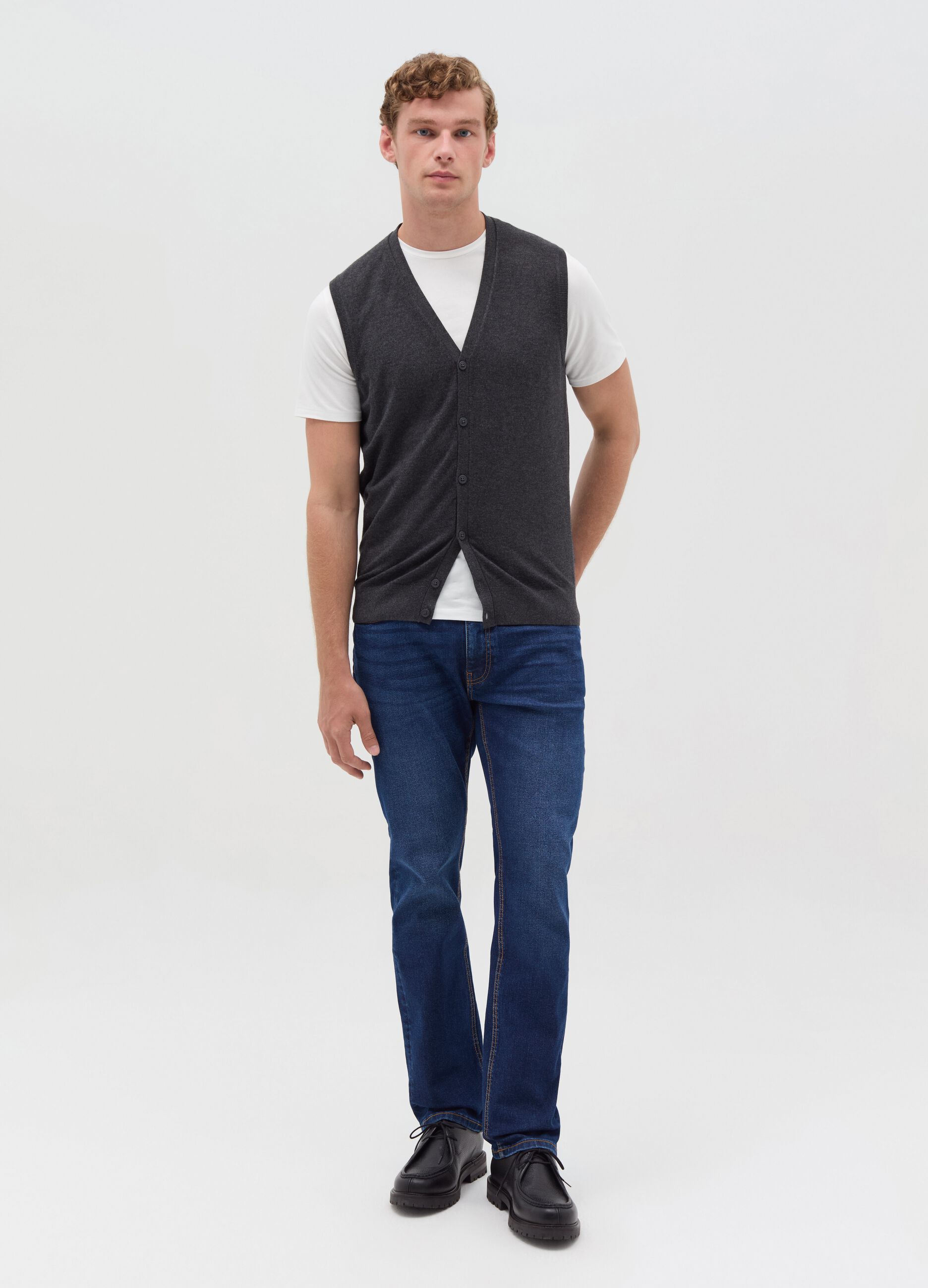 Gilet with V neck