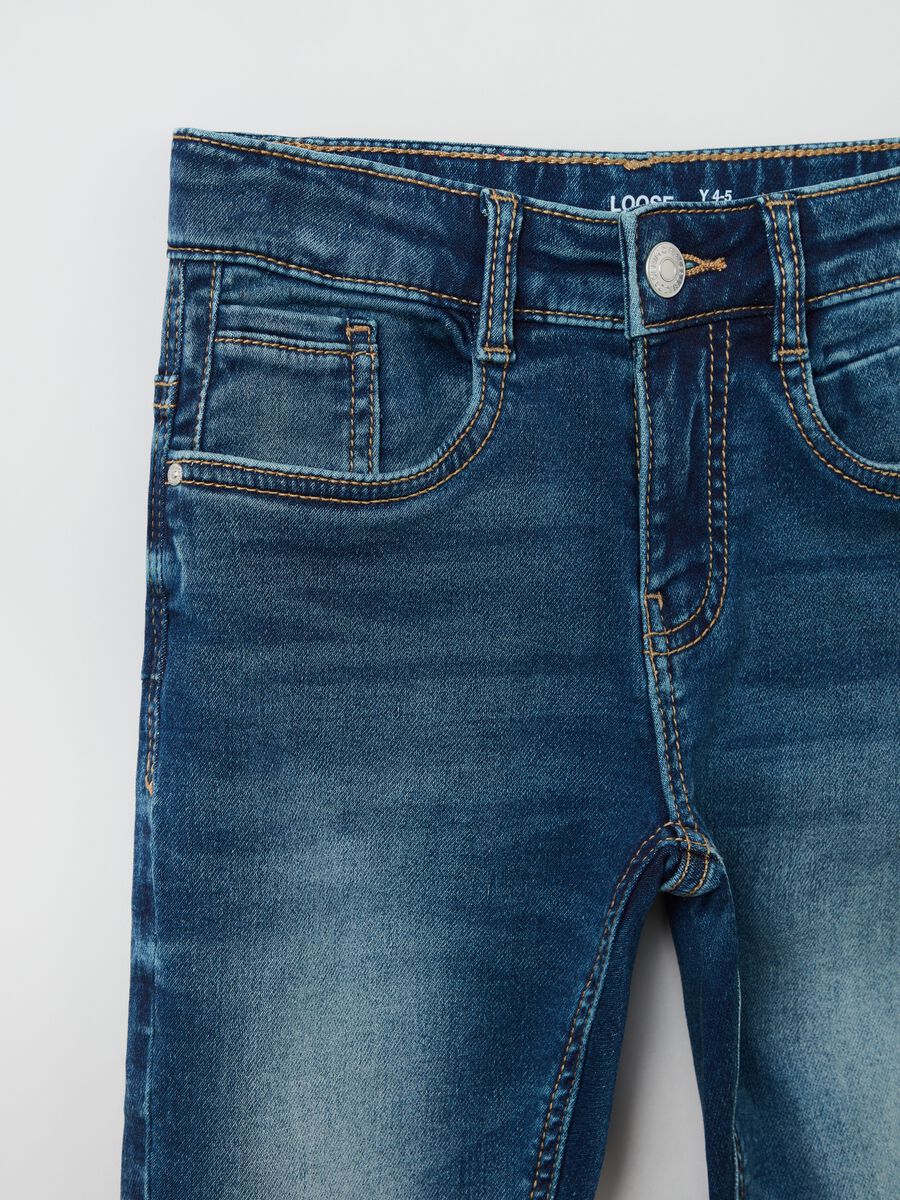 Loose-fit jeans with five pockets_1
