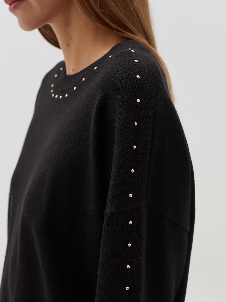 Sweatshirt with round neck and micro studs_2