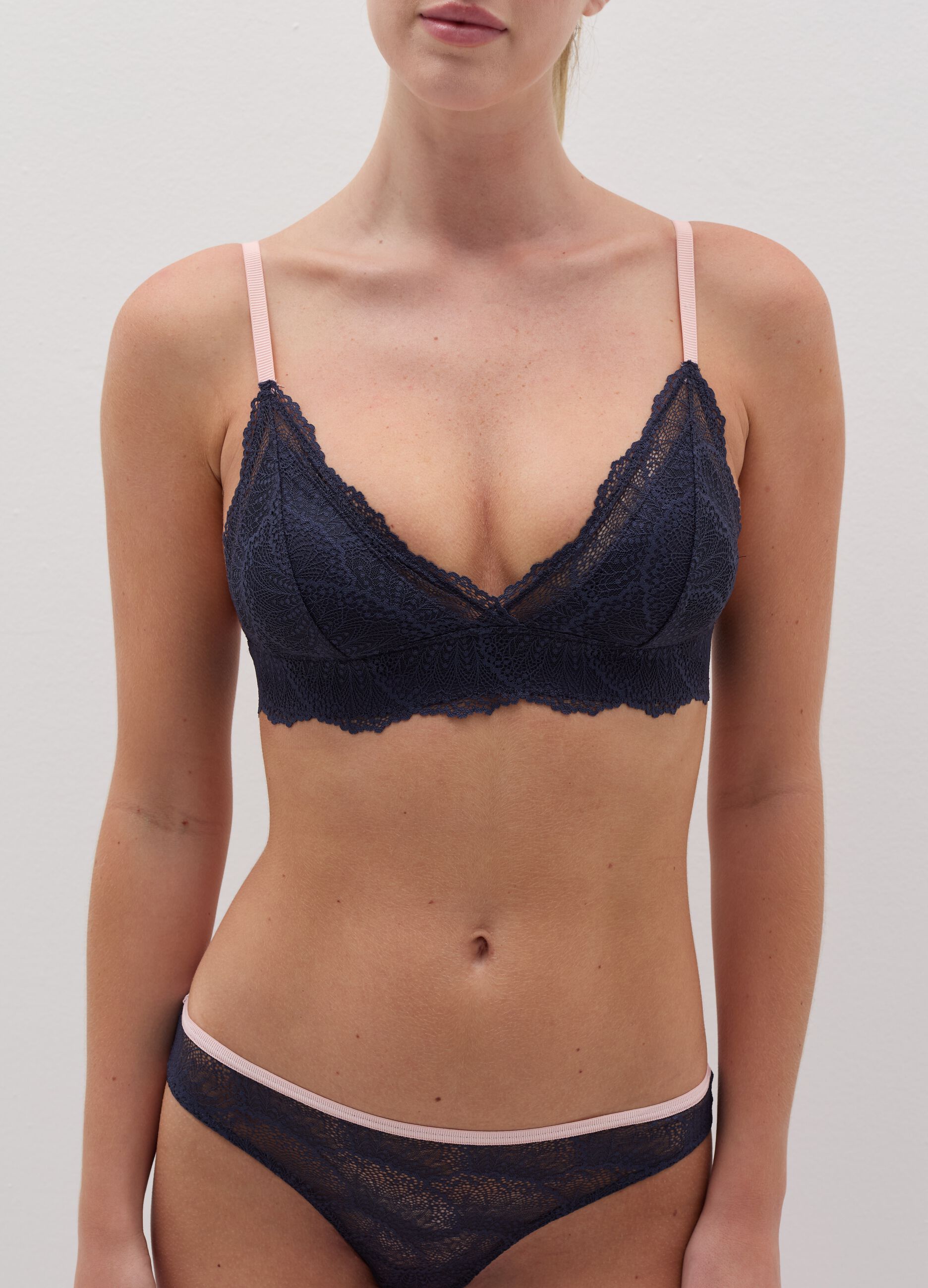 Marta bra in lace without underwiring with cups