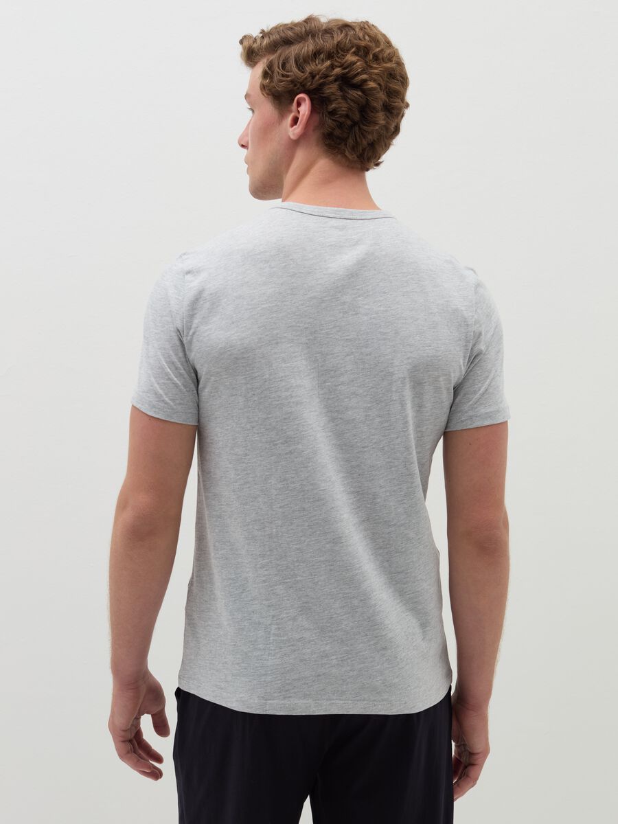 Two-pack undershirts with round neck in jersey_2