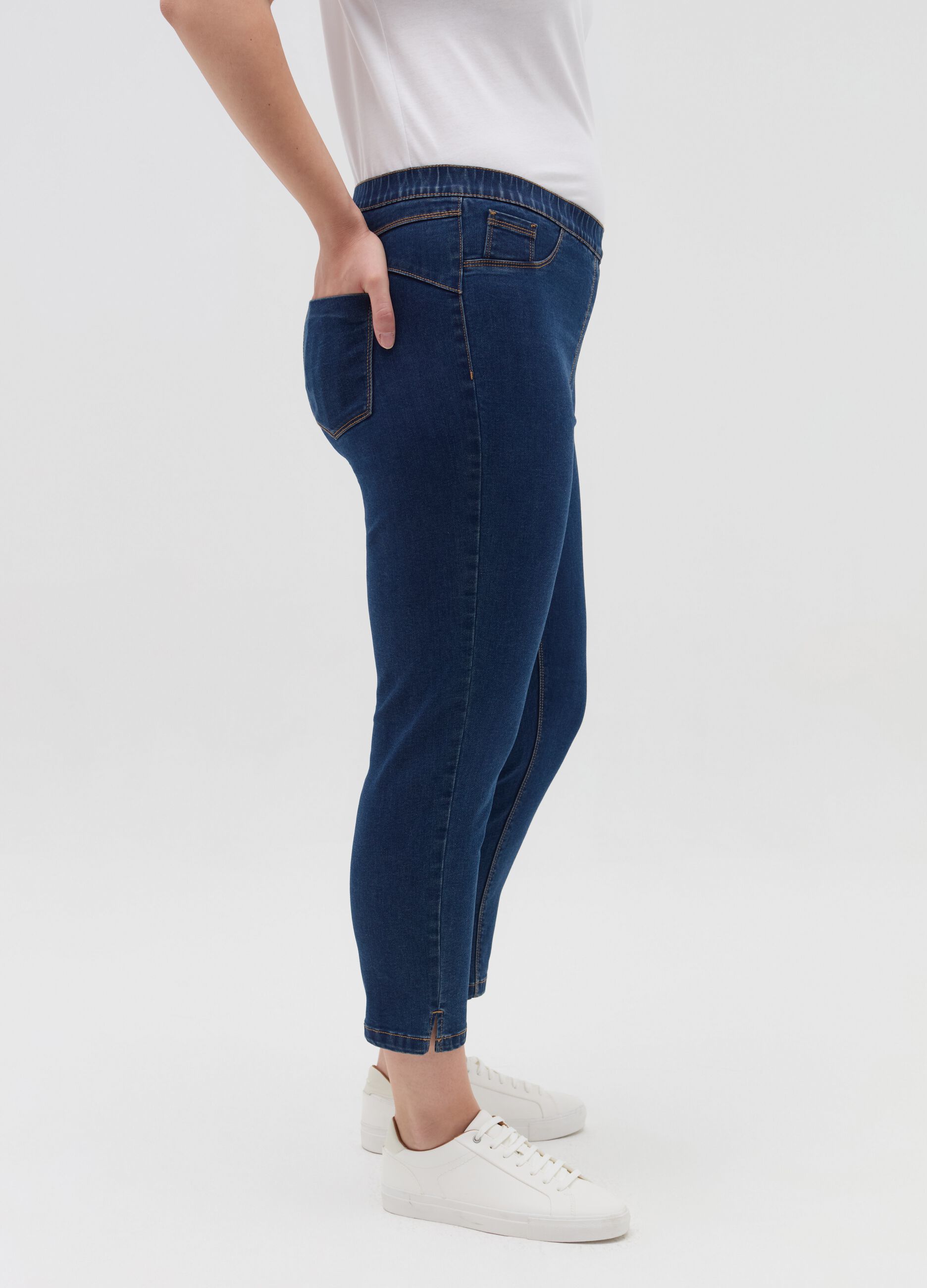 Curvy crop jeggings with splits