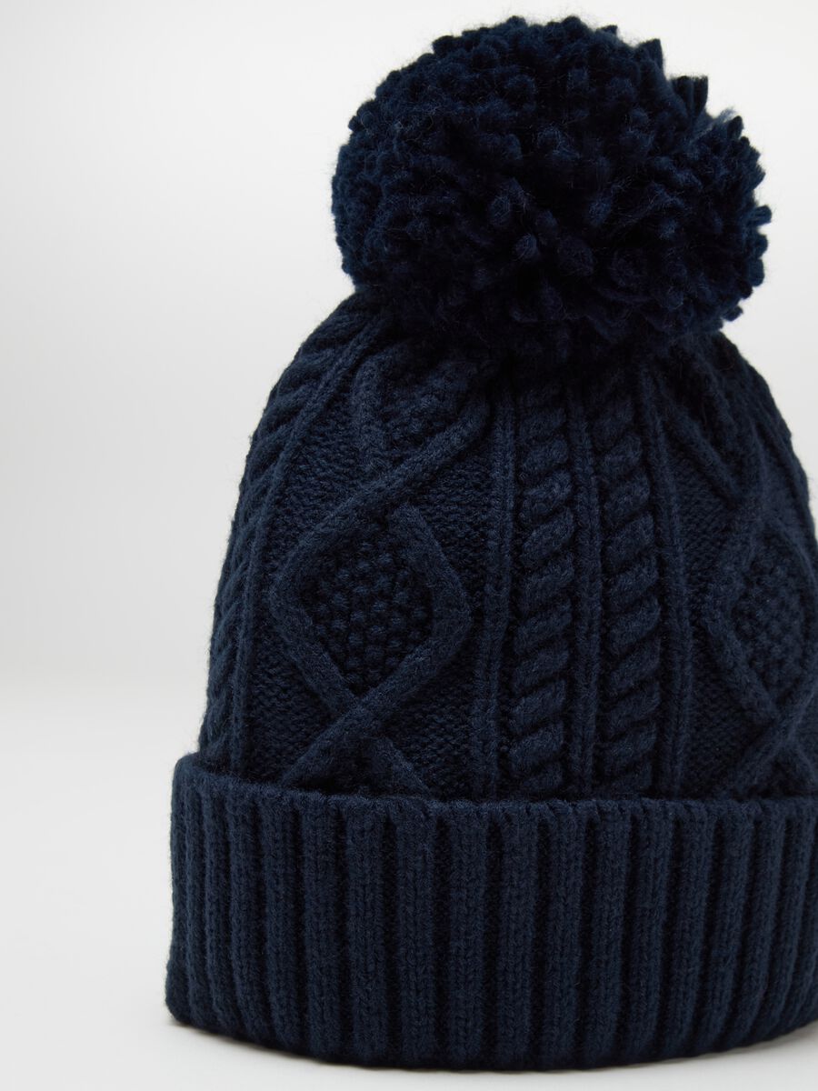 Hat with braided design and pompom_2