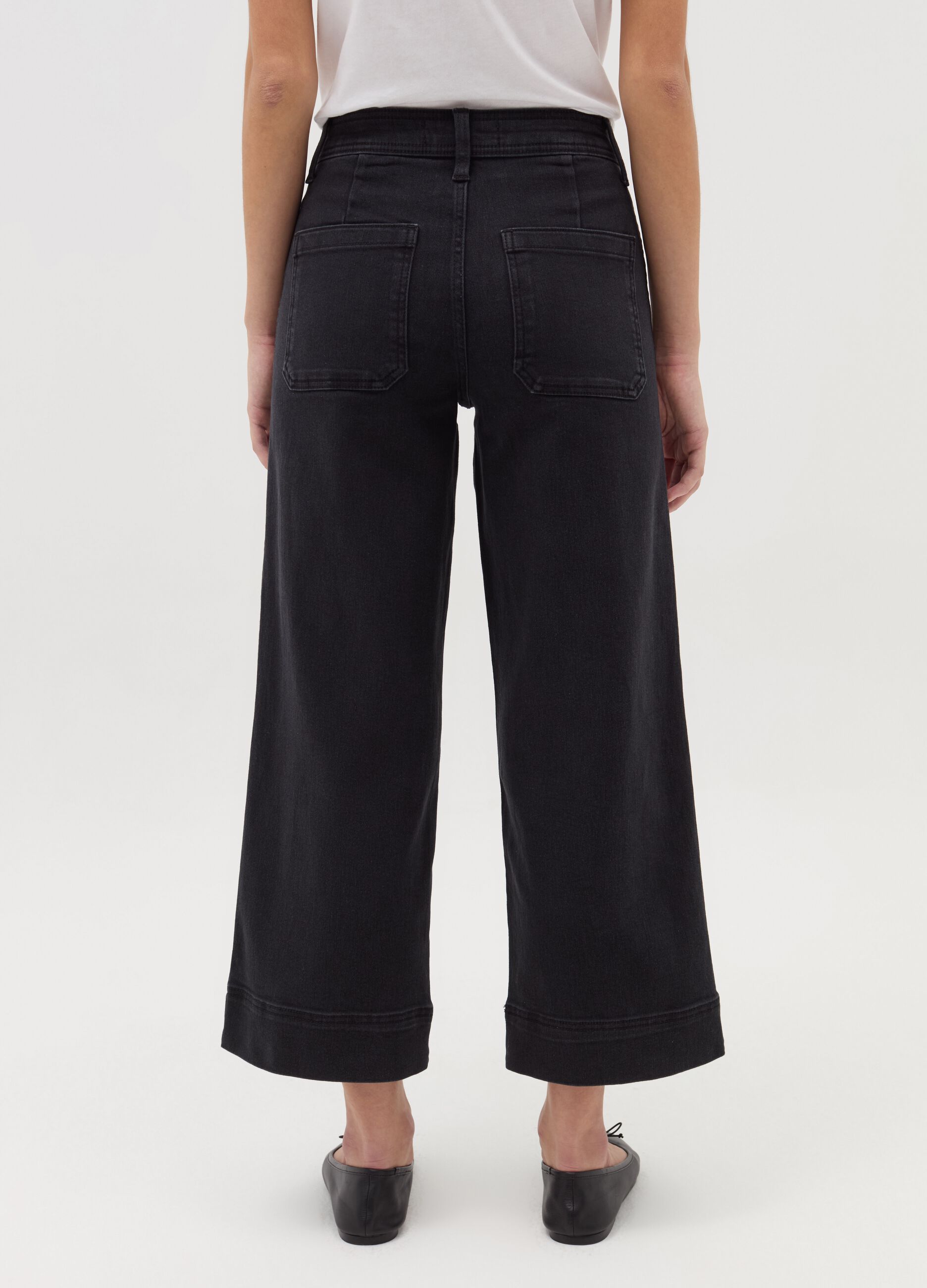 Wide-leg culotte jeans