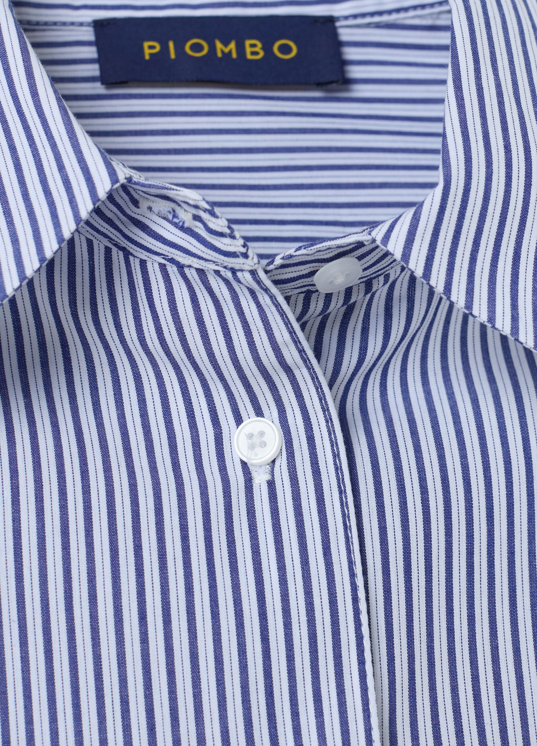 Contemporary shirt in striped cotton