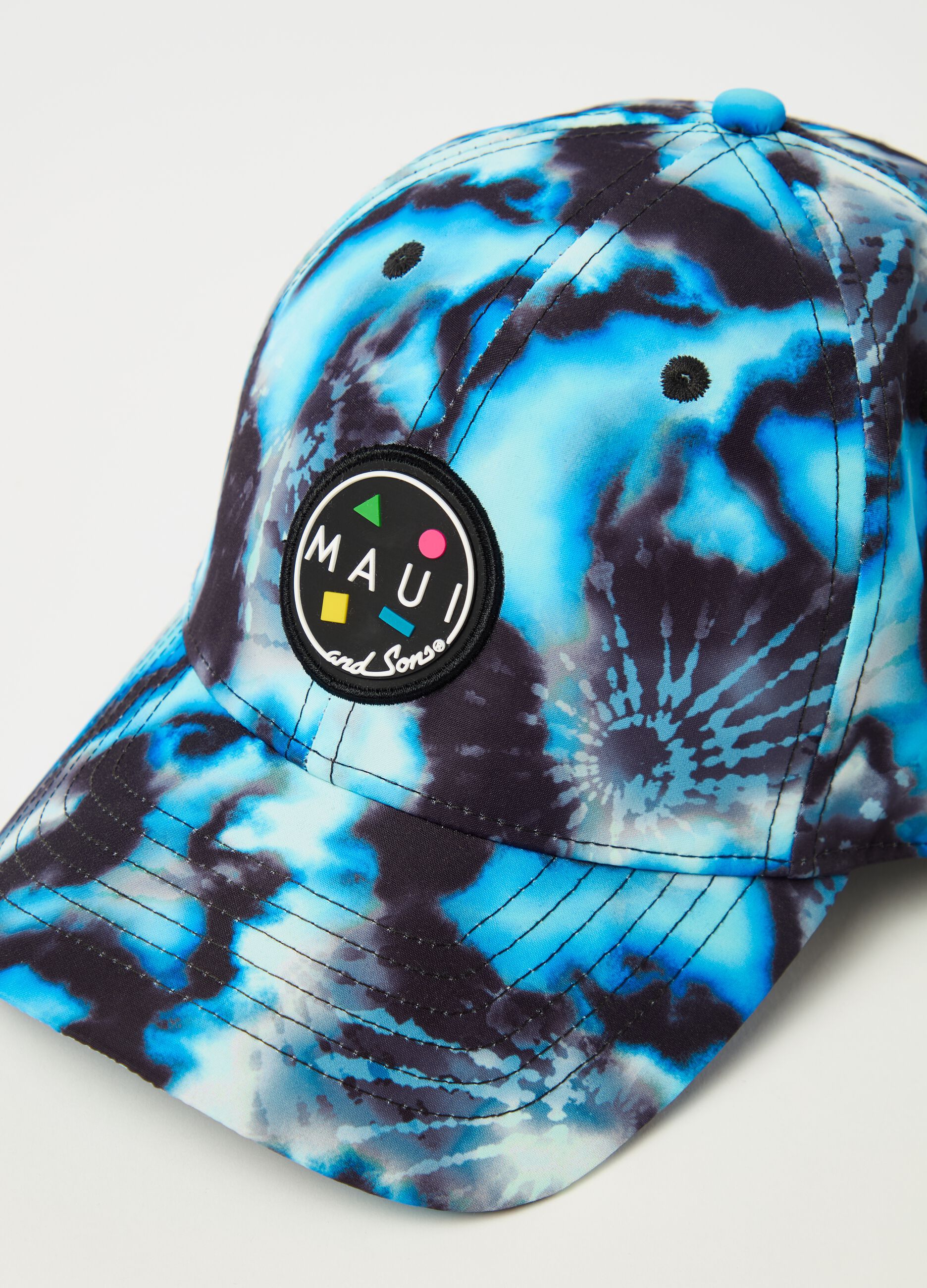 Tie-dye baseball cap with patch with logo