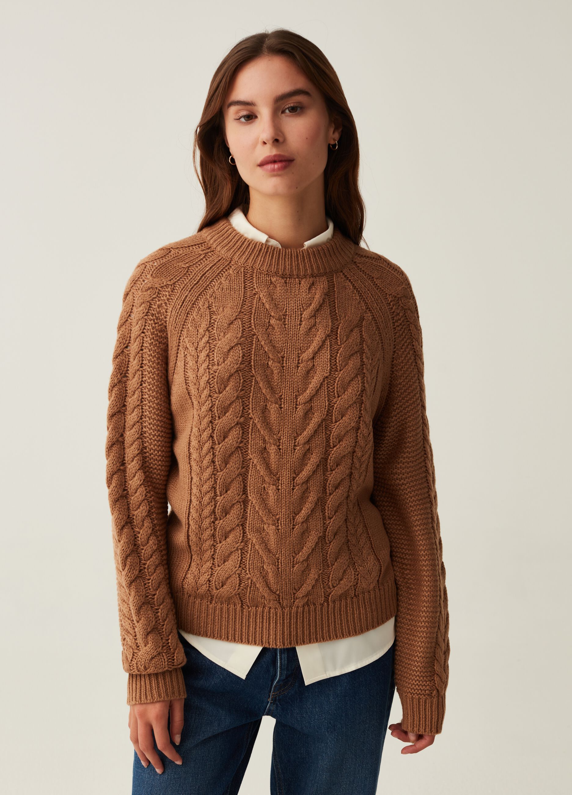 Pullover with cable-knit design