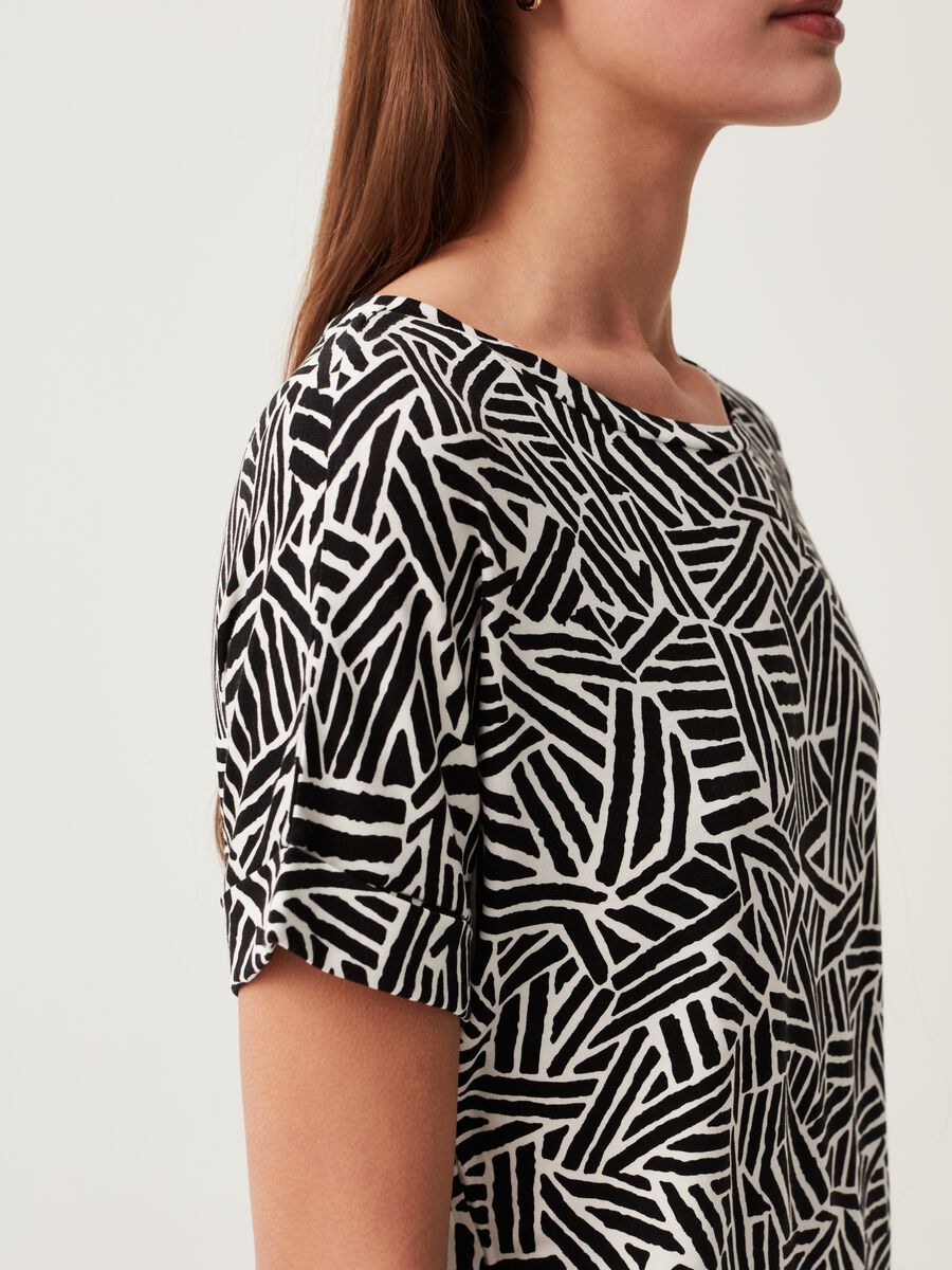 Stretch viscose T-shirt with all-over print_3