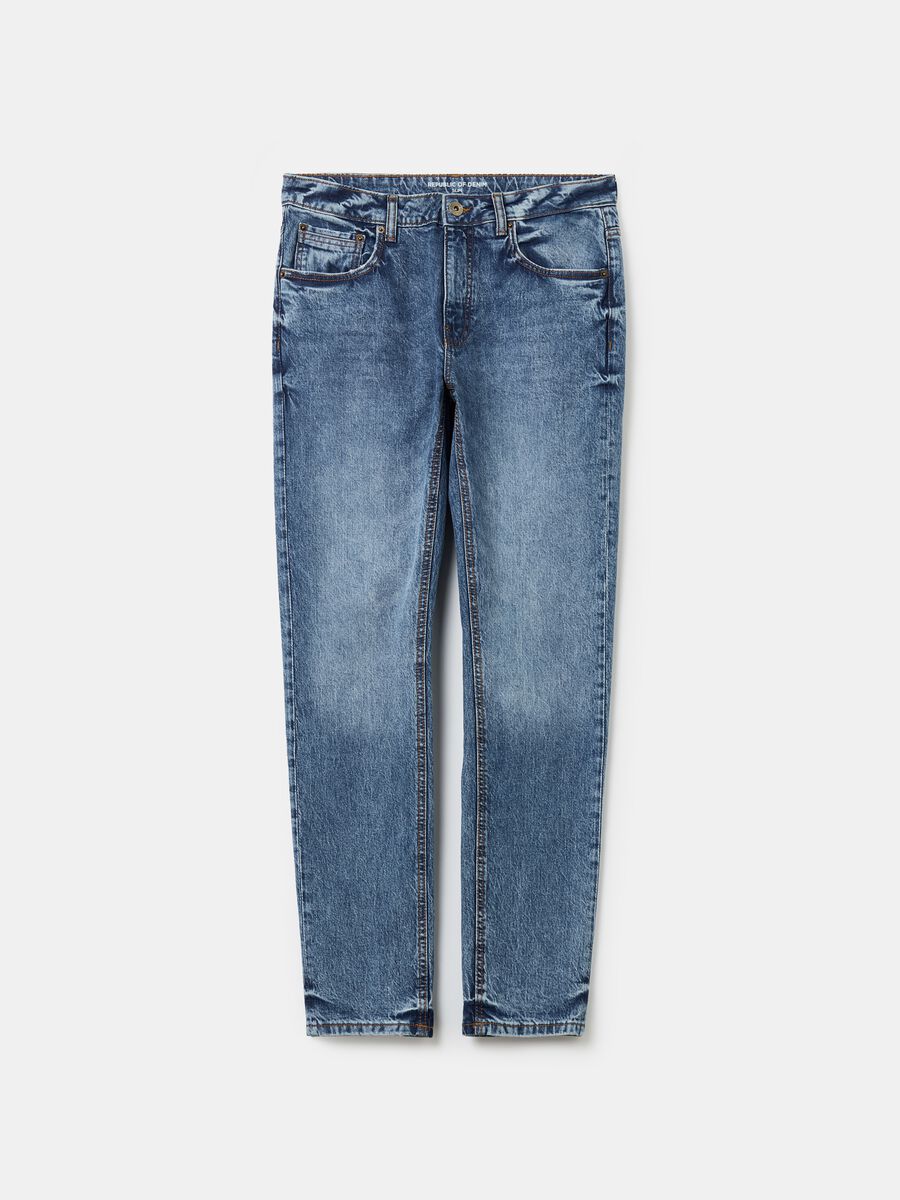 Slim-fit acid-wash jeans with fading_4