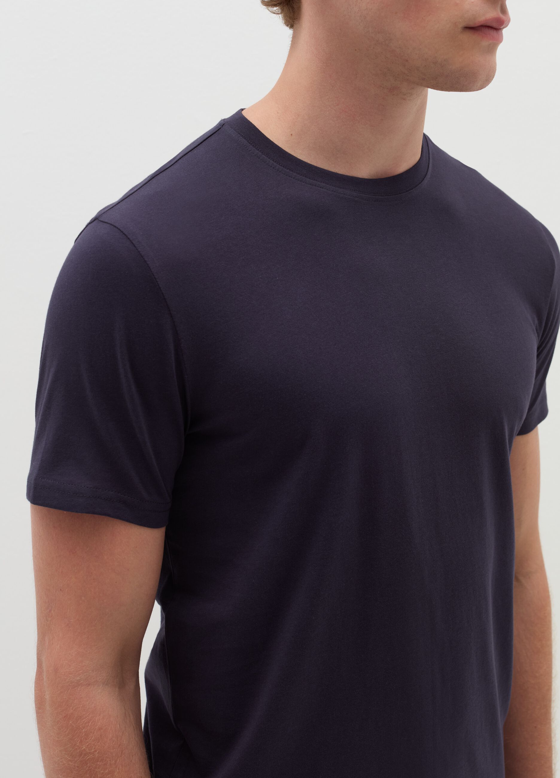 Organic cotton undershirt with round neck