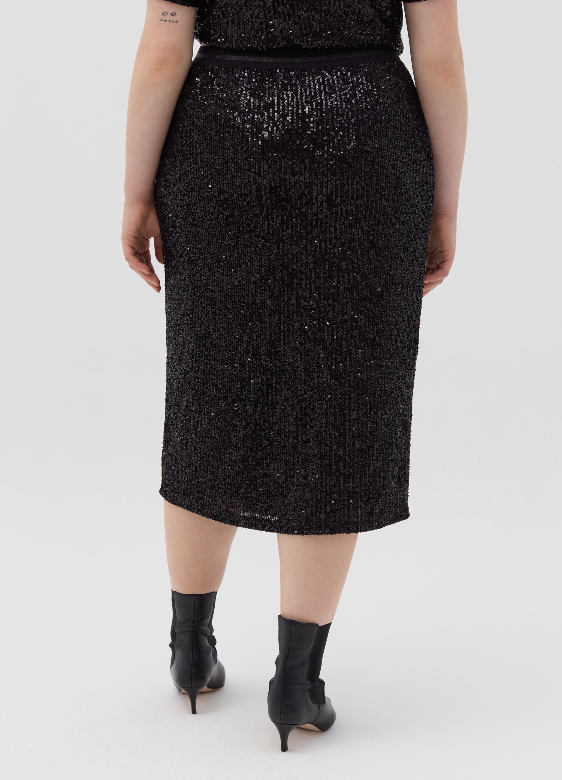 Curvy sequin midi skirt