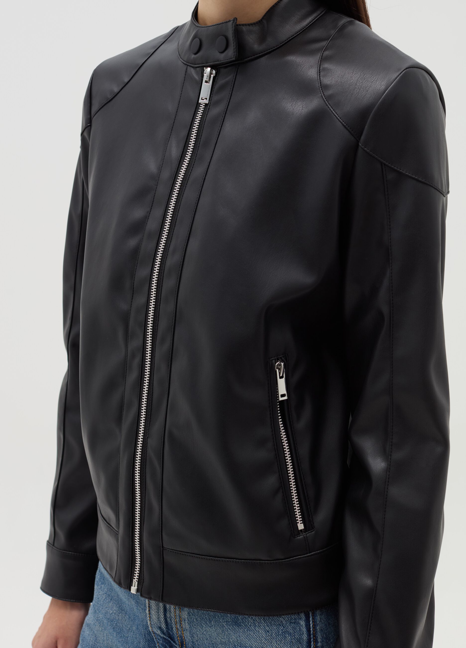 Full-zip biker jacket with buttons on the neck