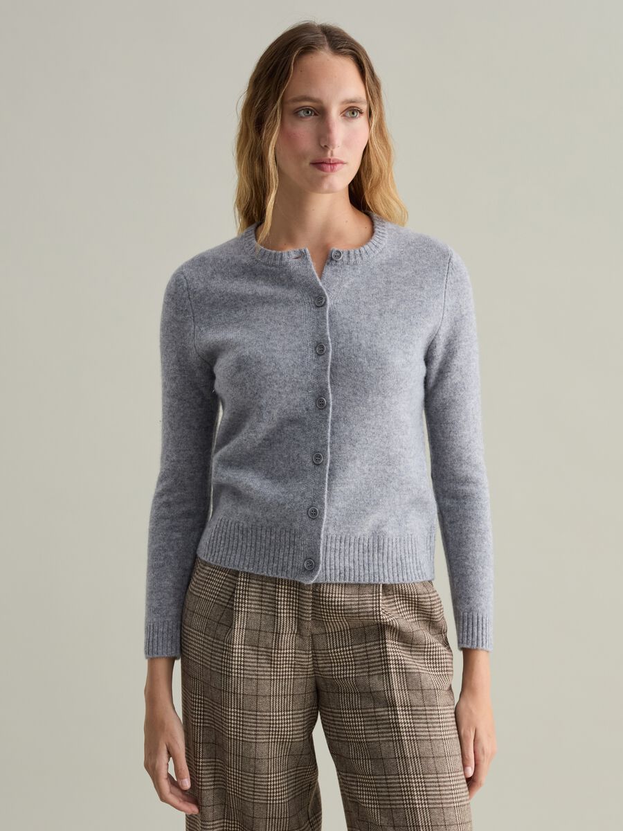 Contemporary cardigan in wool_0