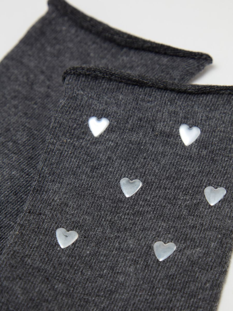 Short socks with small hearts_2