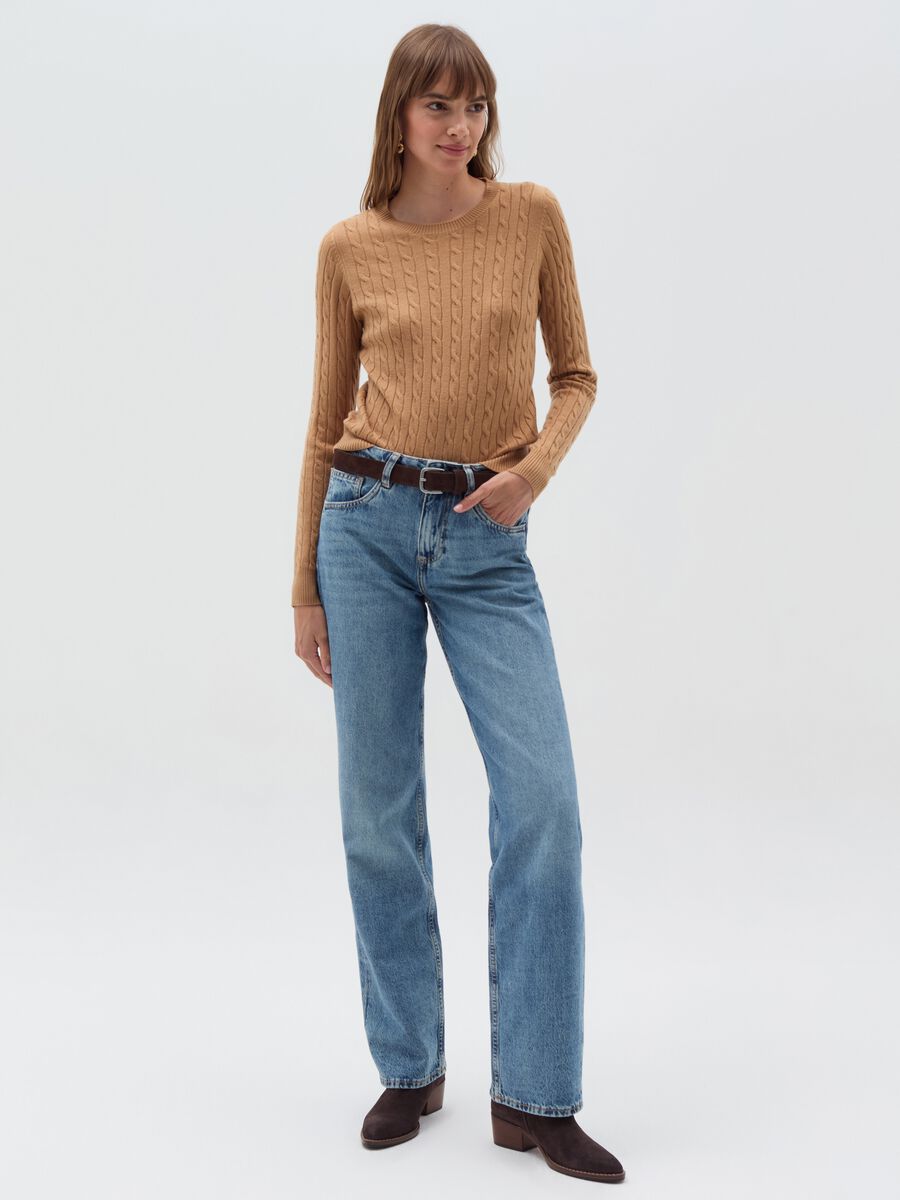 Ribbed pullover with cable-knit design_0