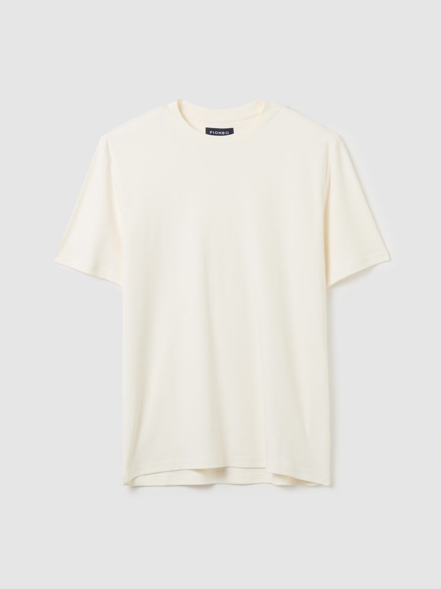 Contemporary T-shirt in cotton with round neck_0