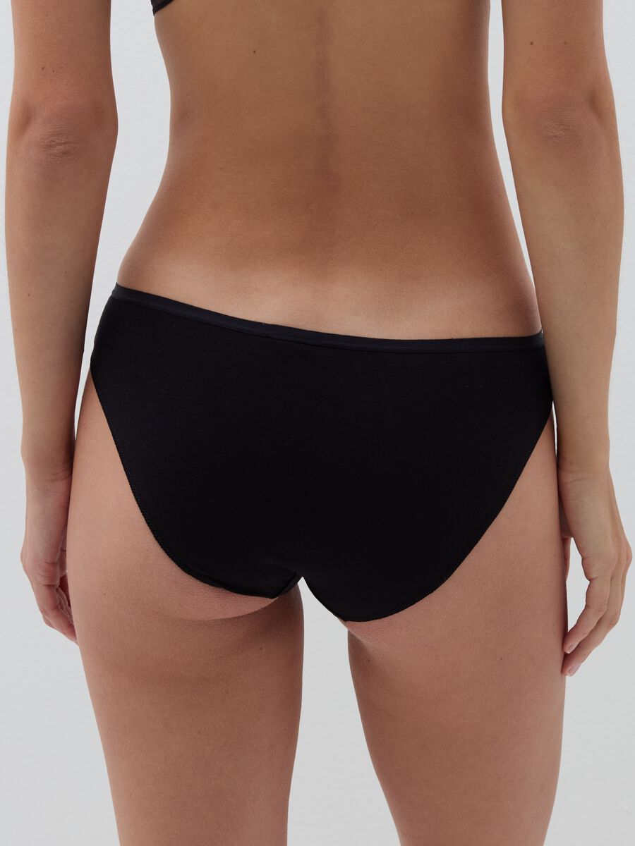 Five-pack briefs in organic cotton and viscose._3