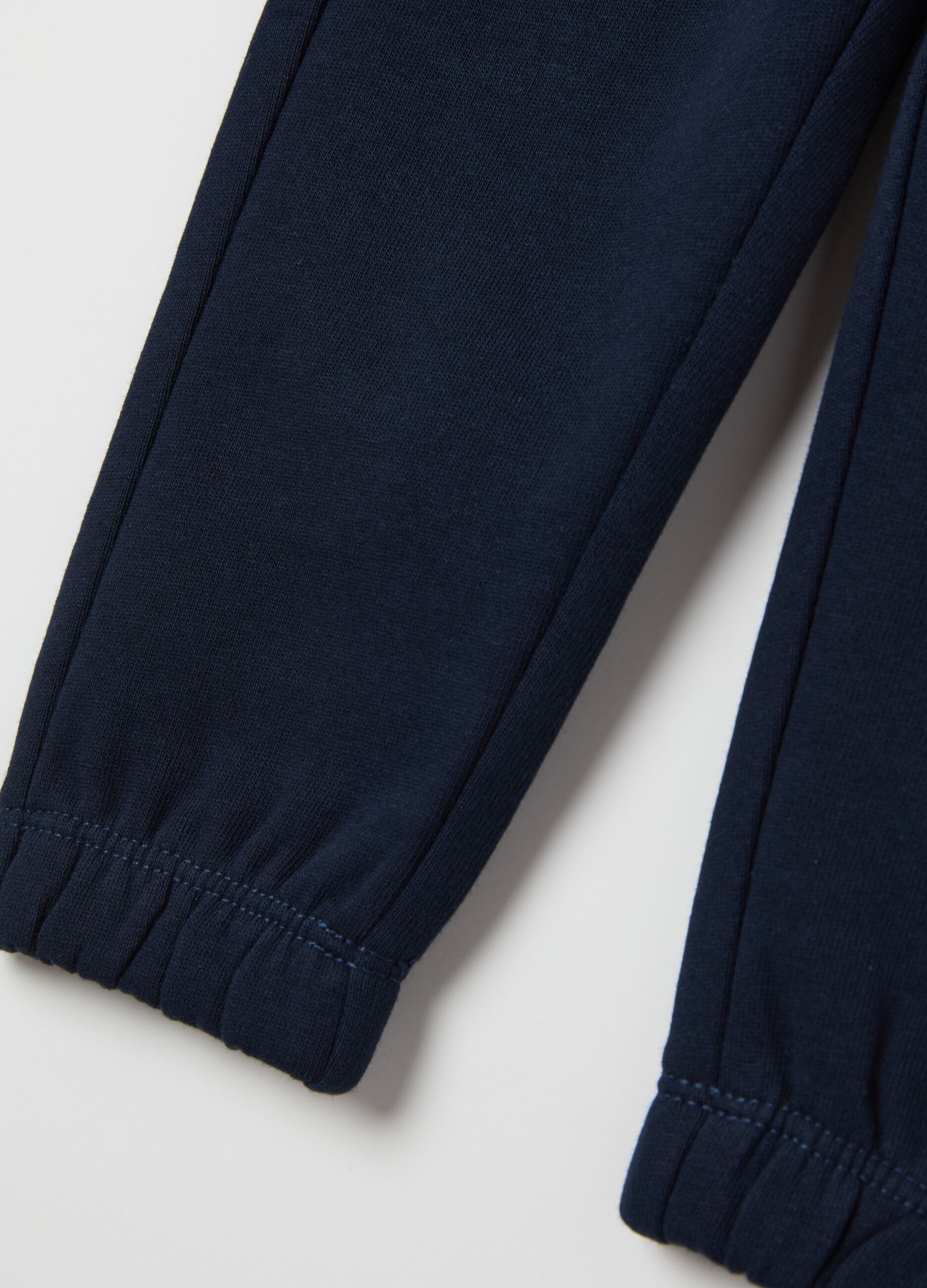 Fleece joggers with drawstring