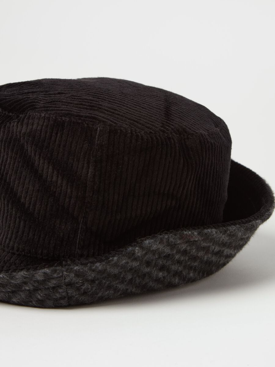 Two-tone cloche hat_1