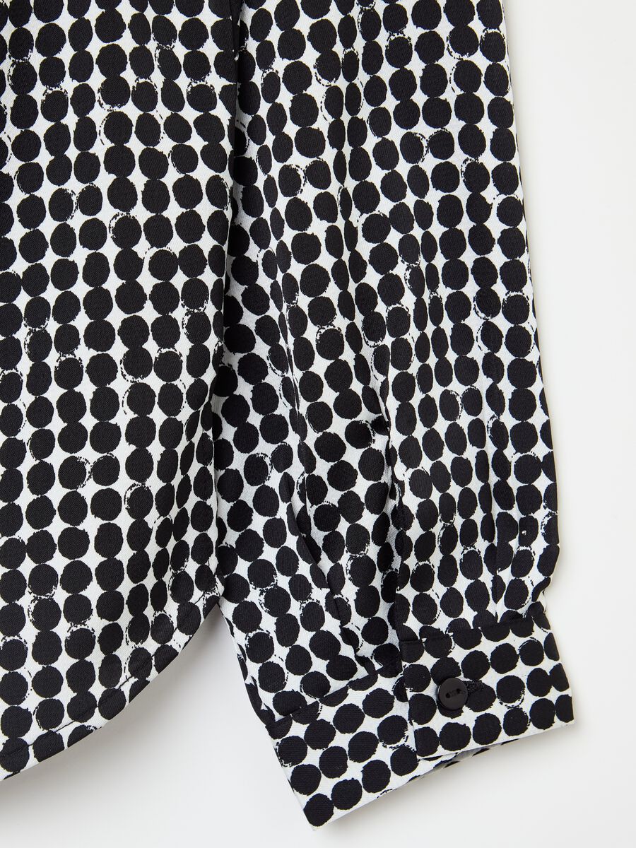 Blouse with polka dot pattern_5