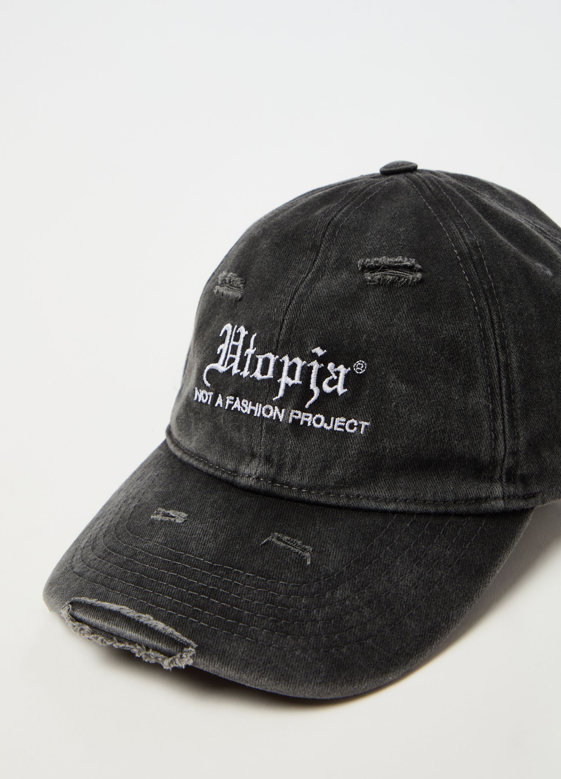 Distressed Cap Vintage Grey