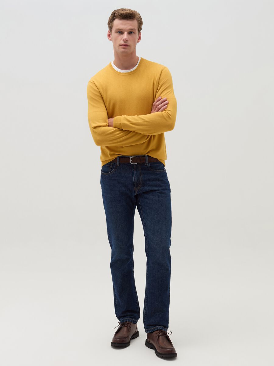 Round neck pullover_0