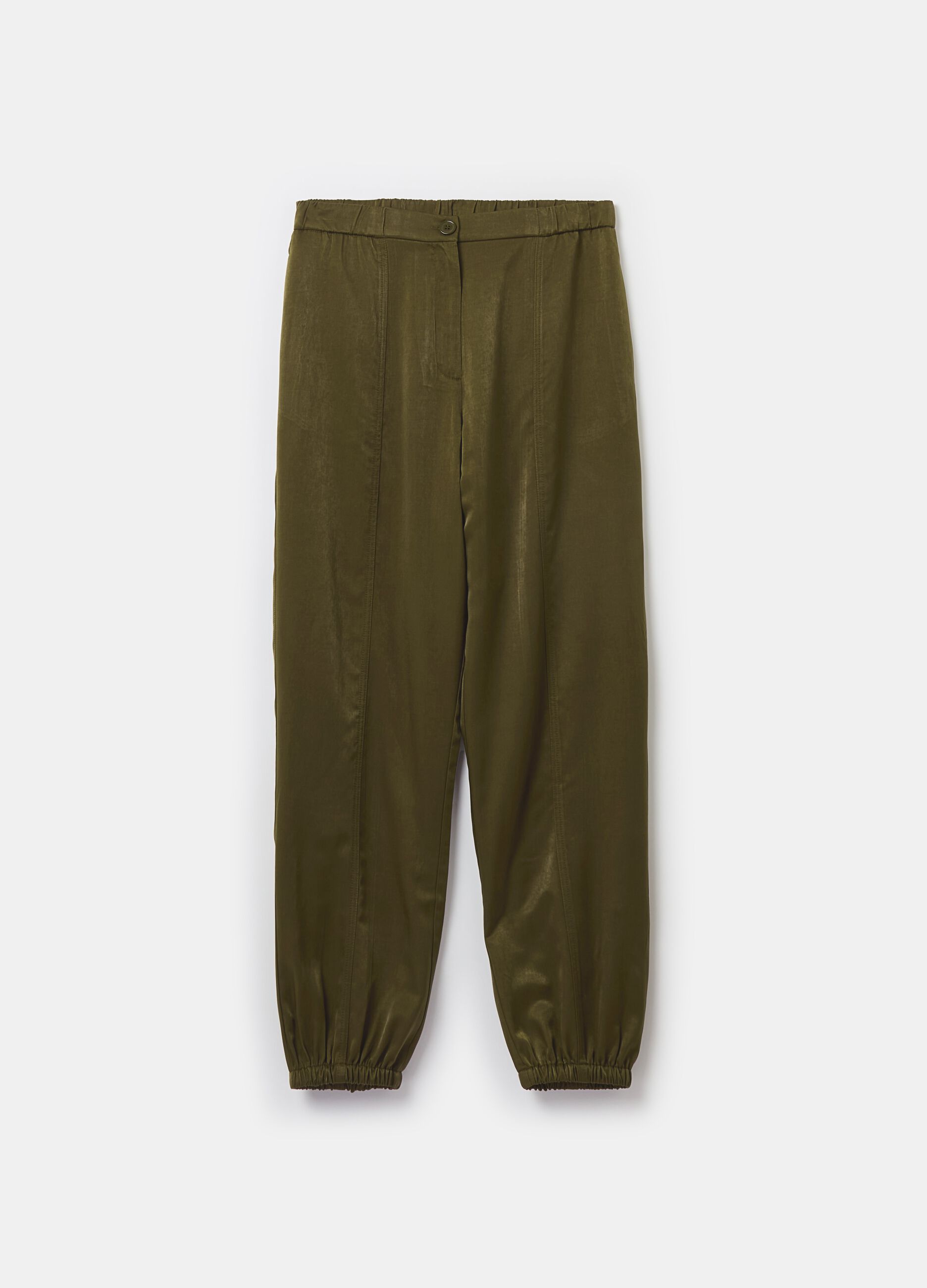 Pull-on trousers with raised stitching