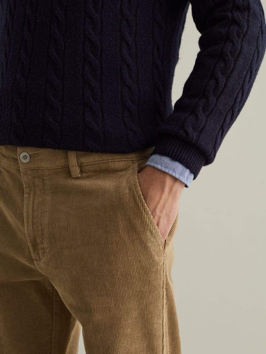 Corduroy chino trousers_3