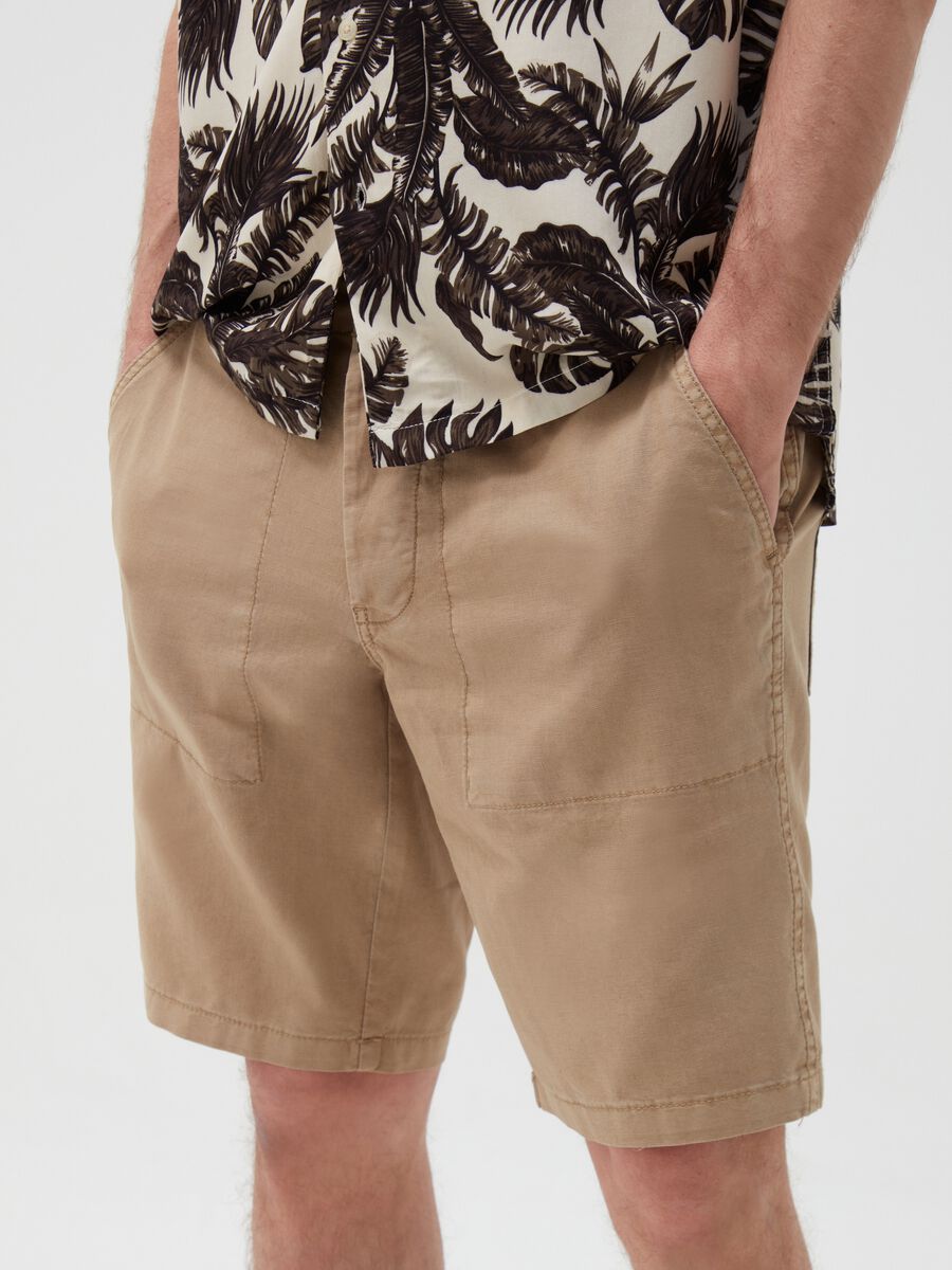 Bermuda shorts in linen and cotton with pockets_1