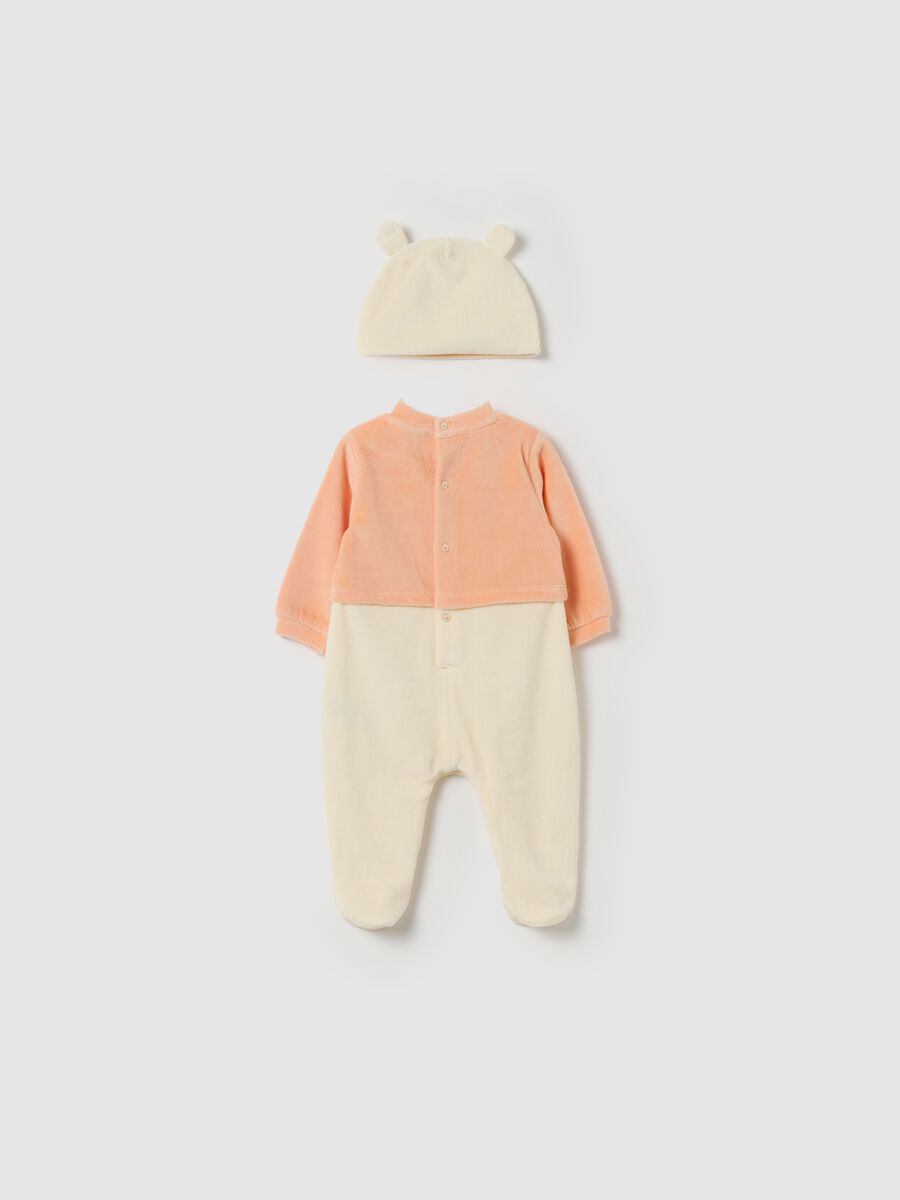 Winnie the Pooh onesie and beanie hat set_1