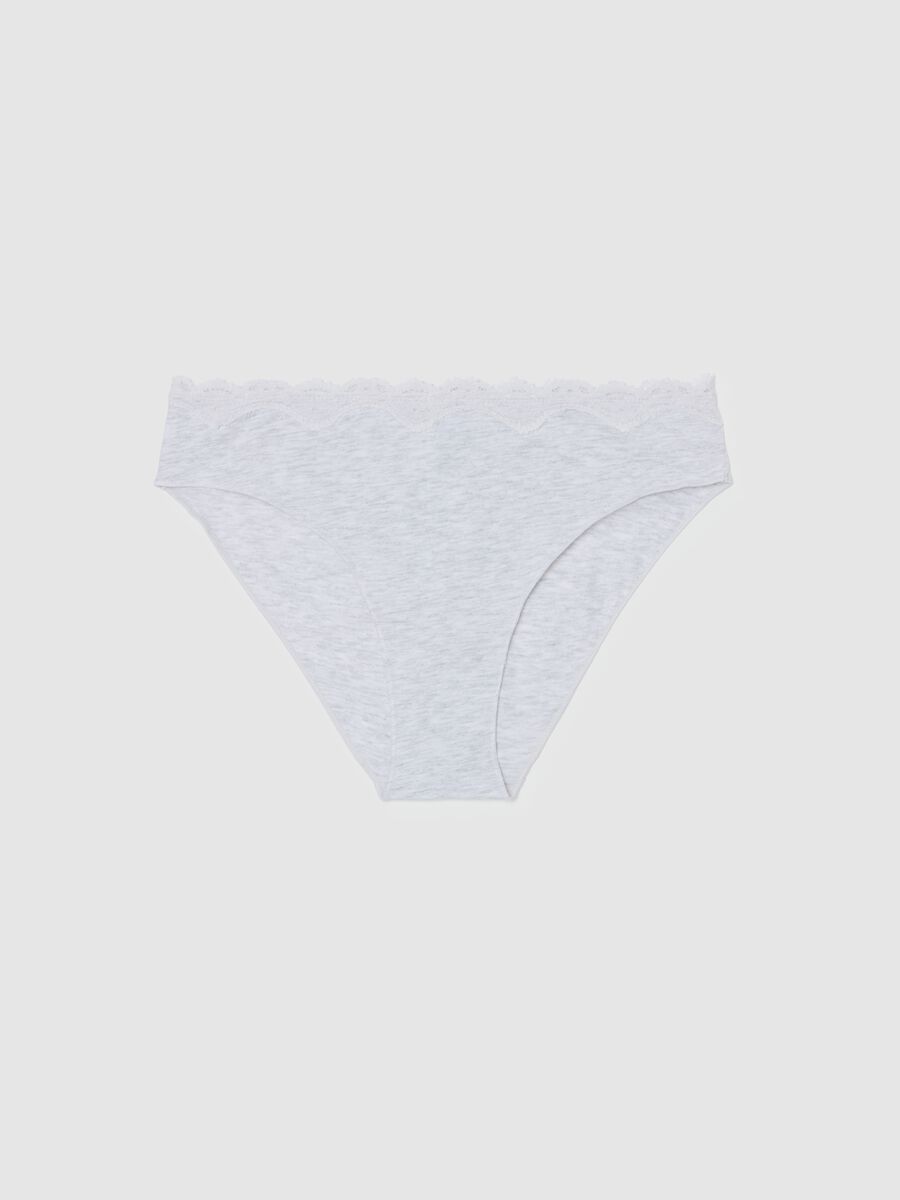 Briefs in organic cotton with lace trim_4