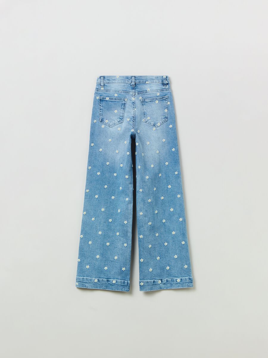 Straight-fit jeans with embroidered daisies_1