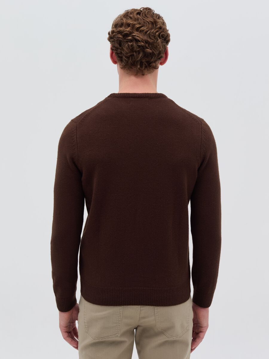 Round neck pullover_2