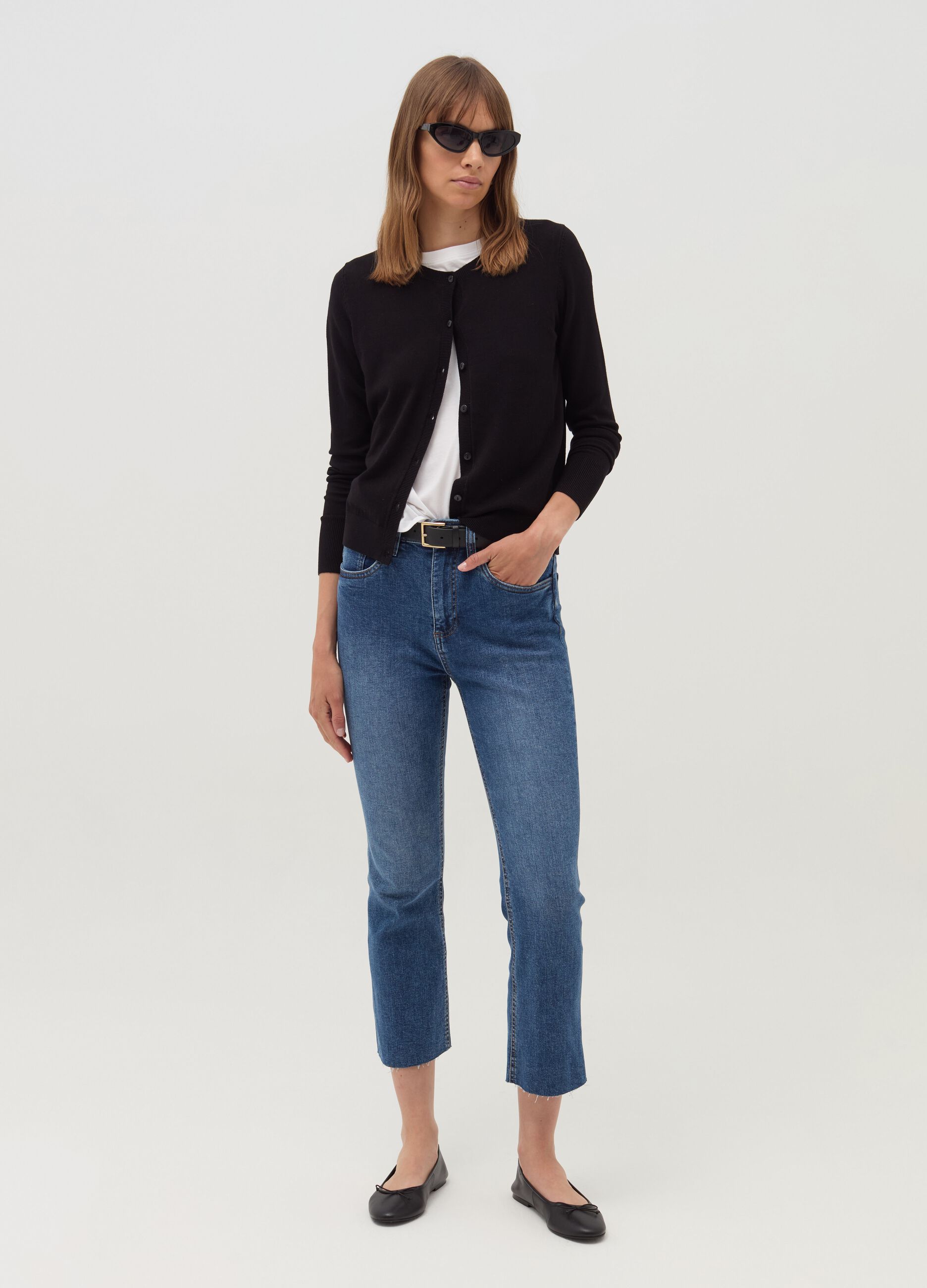 Flare-fit crop jeans with raw edging