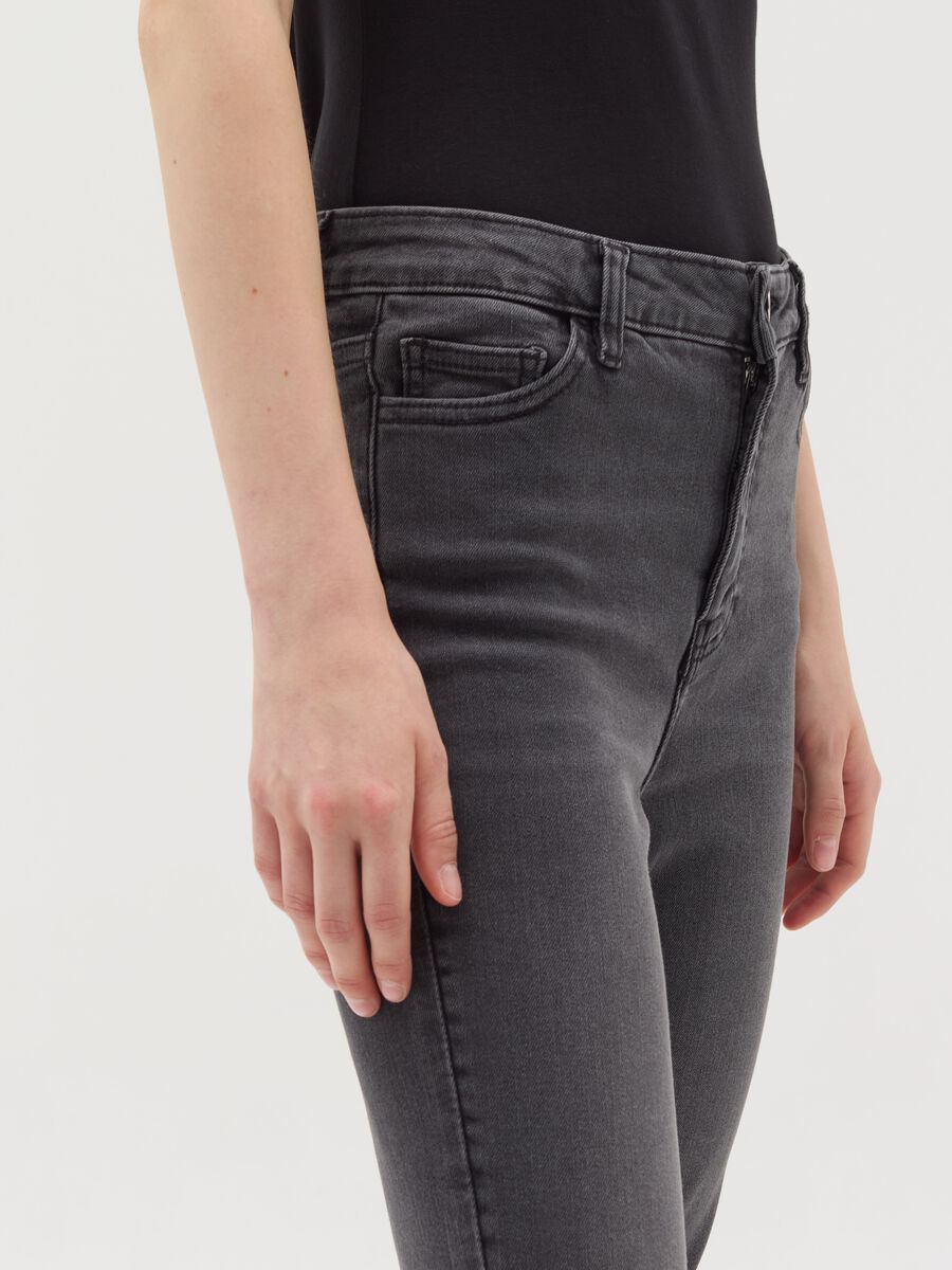 Skinny-fit jeans with five pockets_2