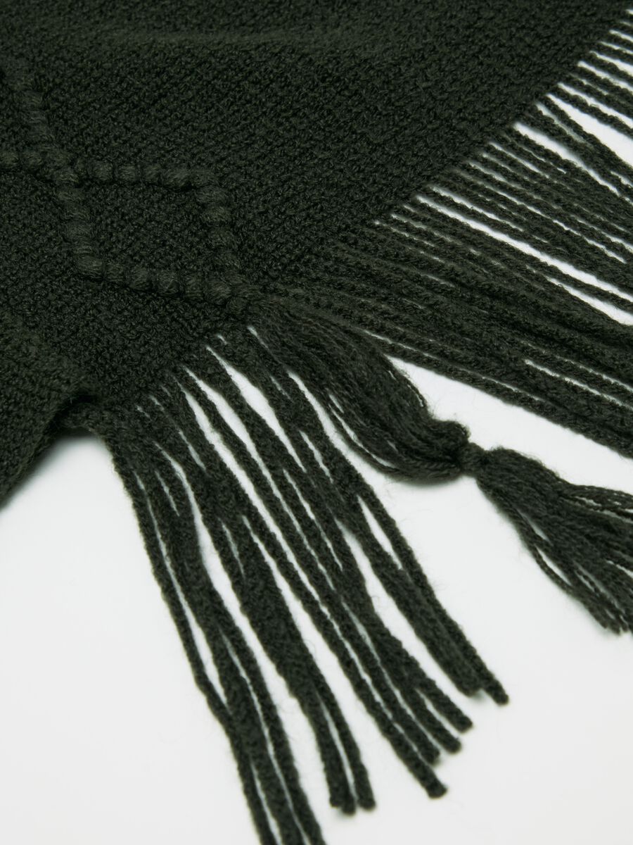 Poncho with diamond design and fringing_1