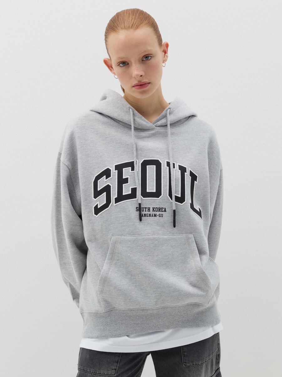 Oversized sweatshirt with hood and embroidery_0