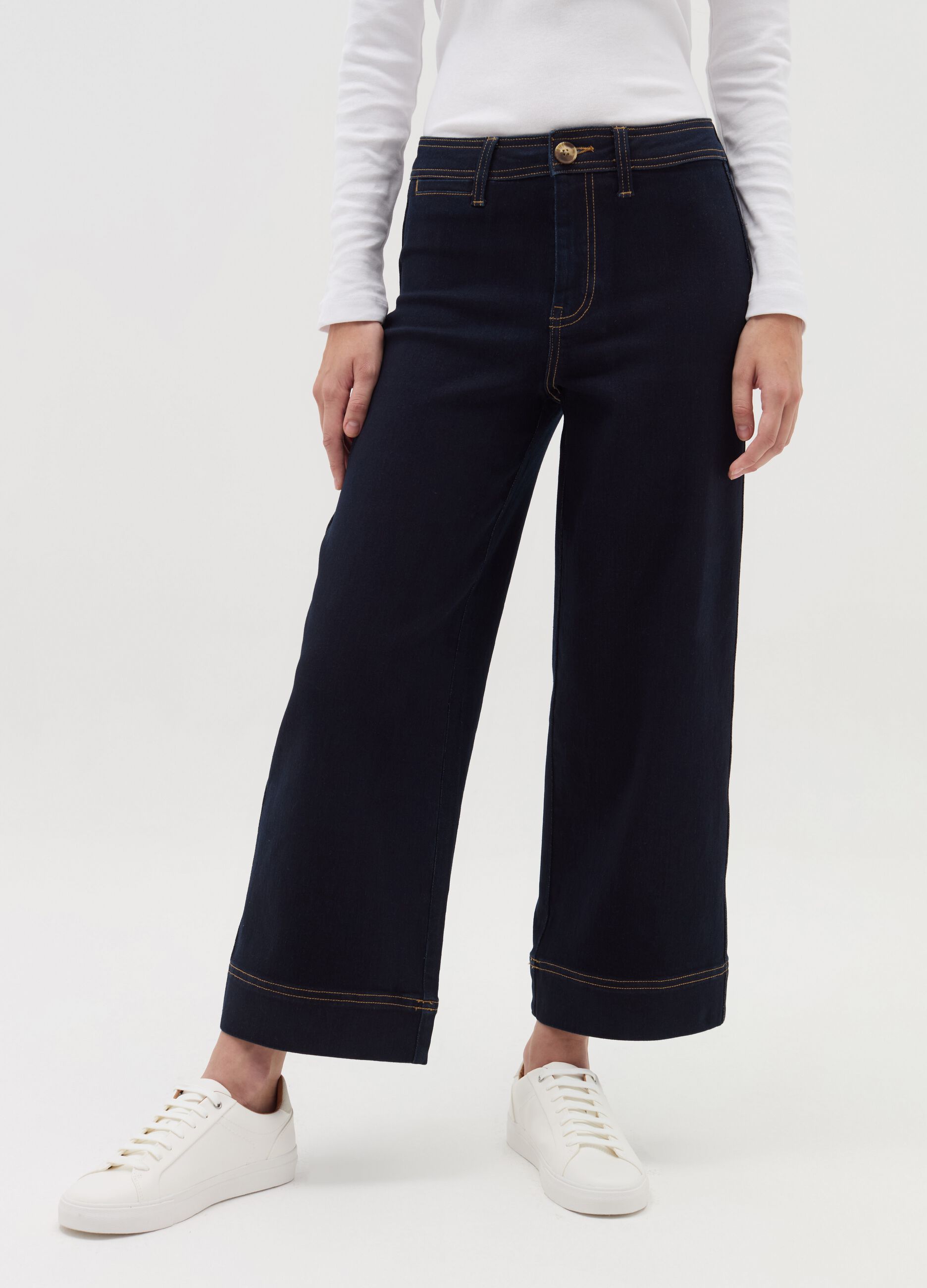 Wide-leg culotte jeans